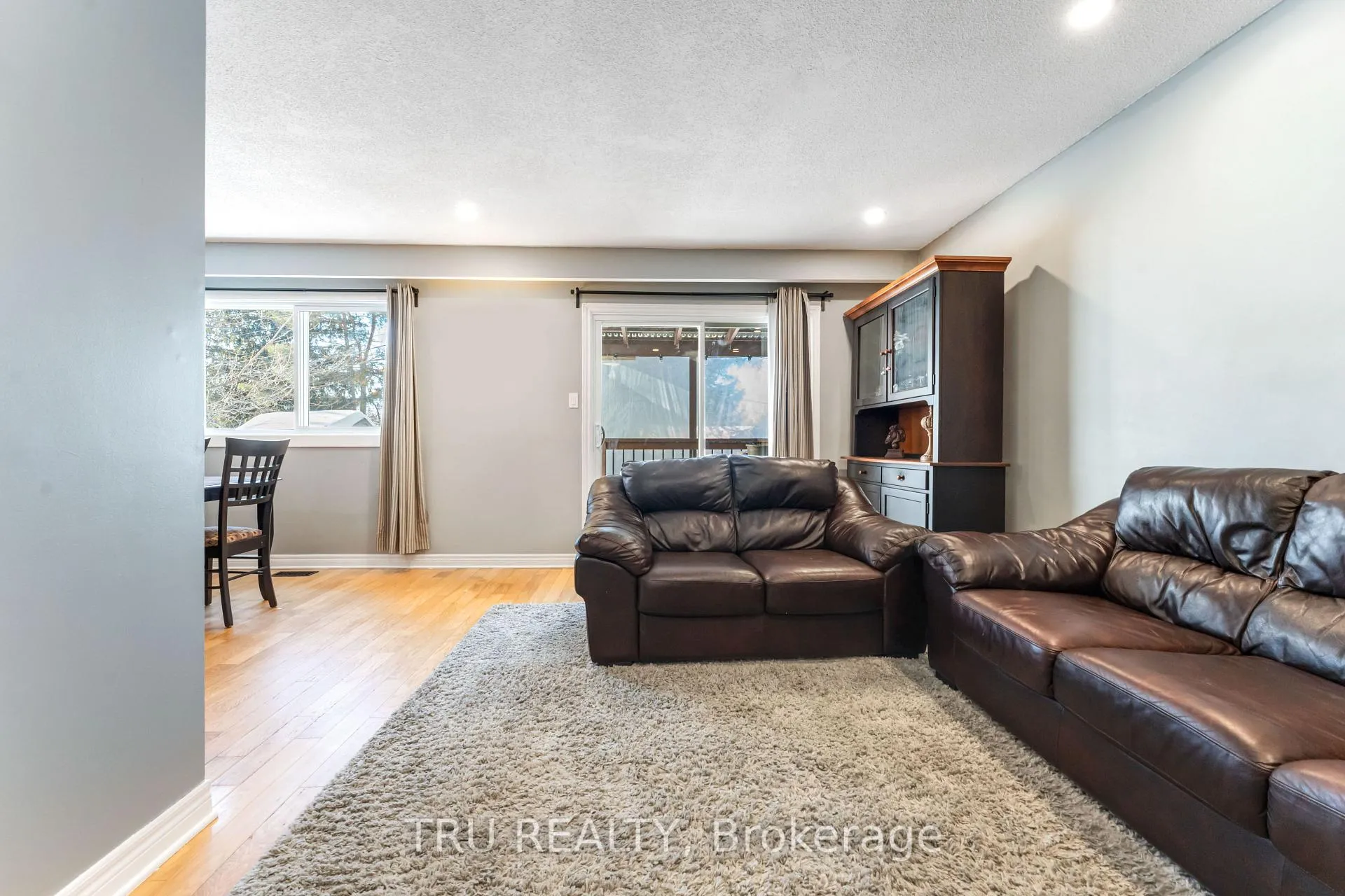 Photo 18 of Unit 2, 2960 Penny Drive, Ottawa, Britannia Heights — HOMEH