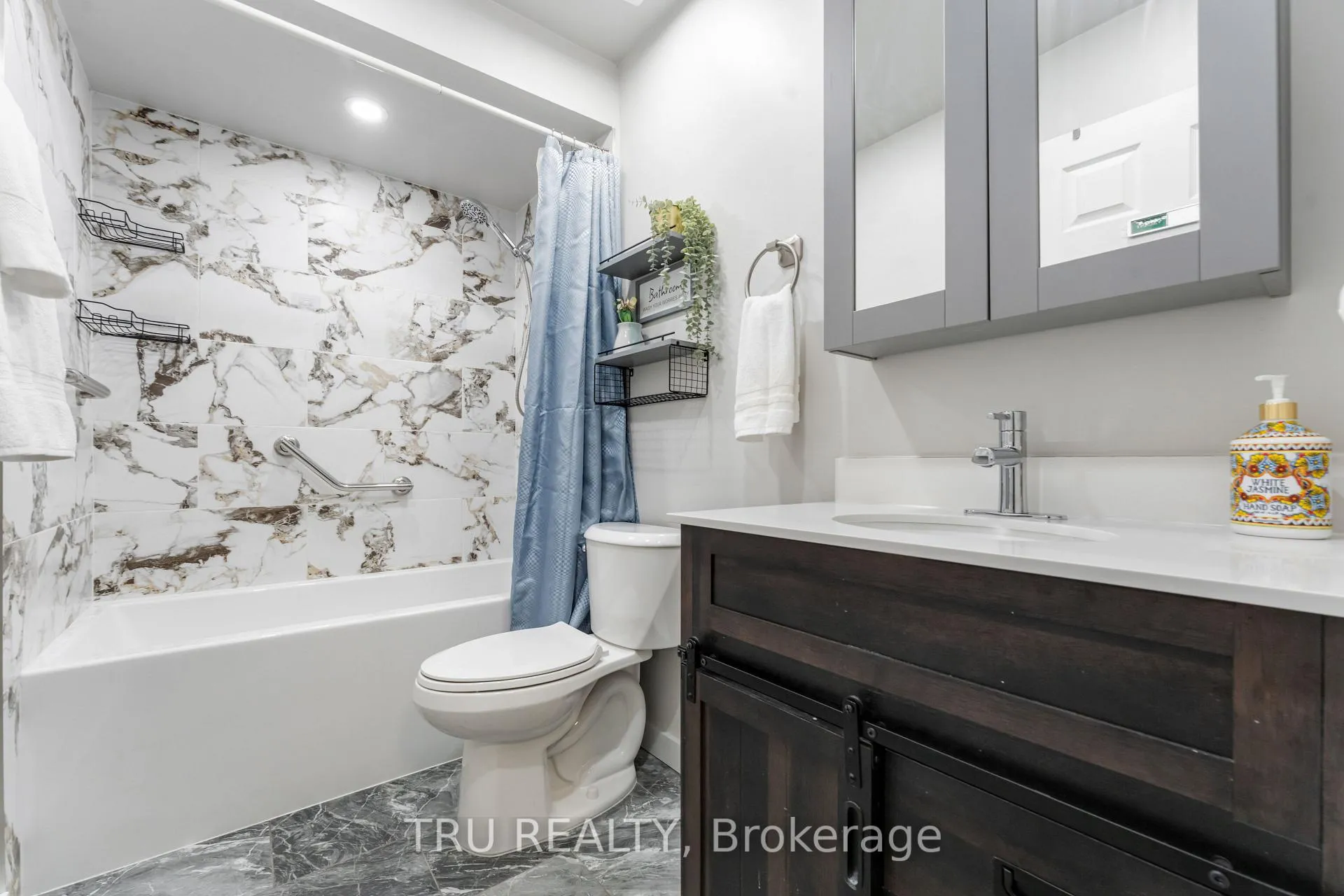 Photo 41 of Unit 2, 2960 Penny Drive, Ottawa, Britannia Heights — HOMEH