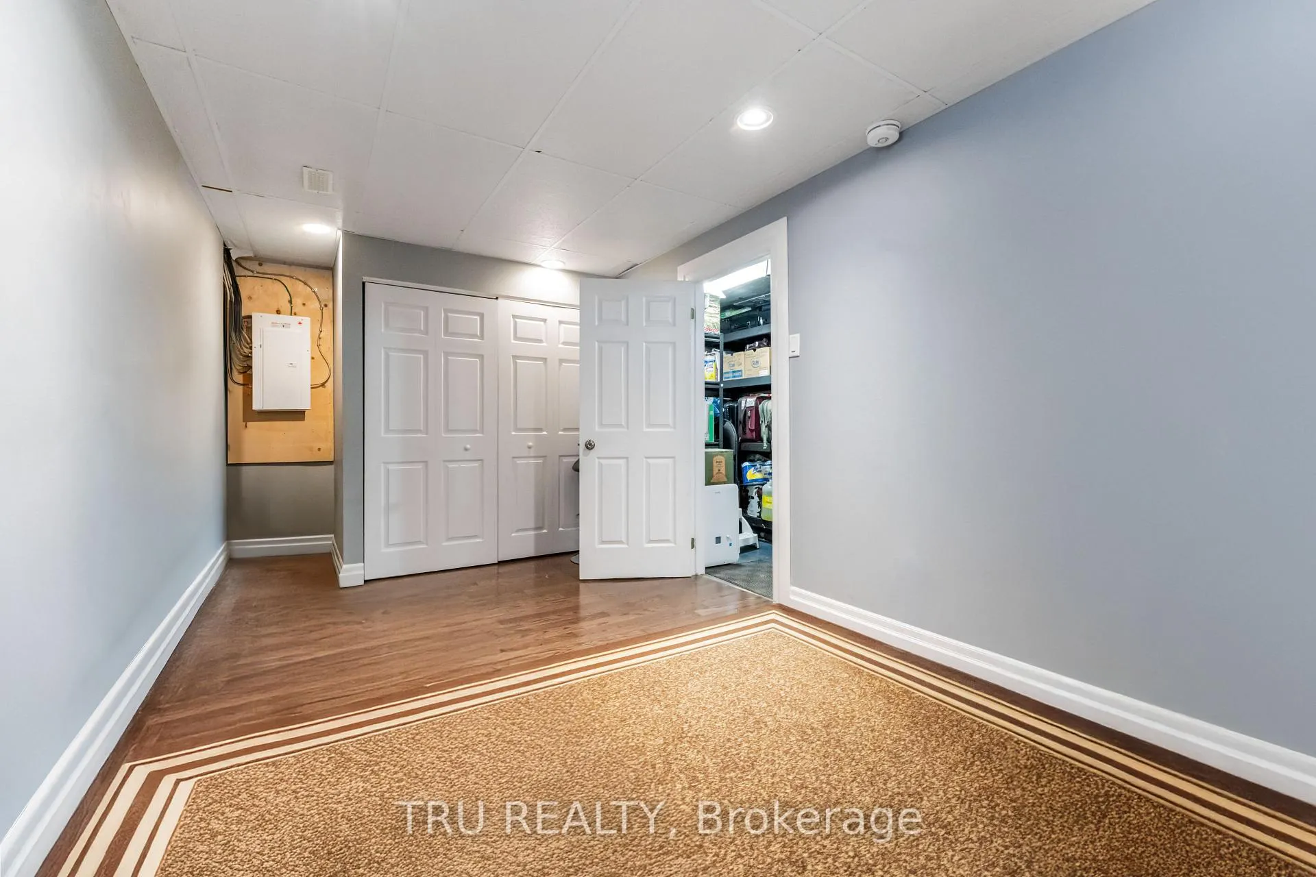 Photo 43 of Unit 2, 2960 Penny Drive, Ottawa, Britannia Heights — HOMEH