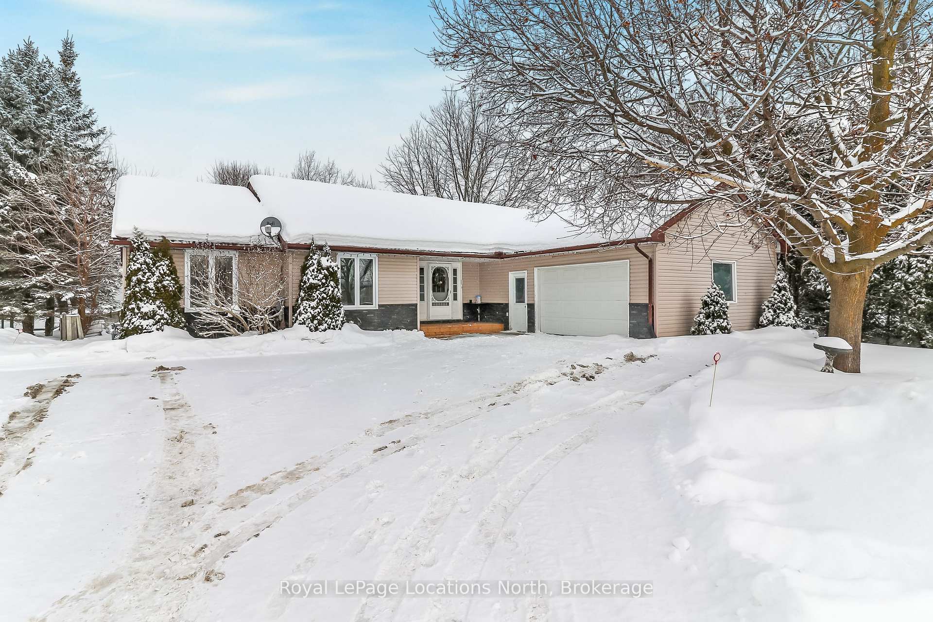 Photo 1 of 7498 County Rd 9, Clearview, Creemore — HOMEH