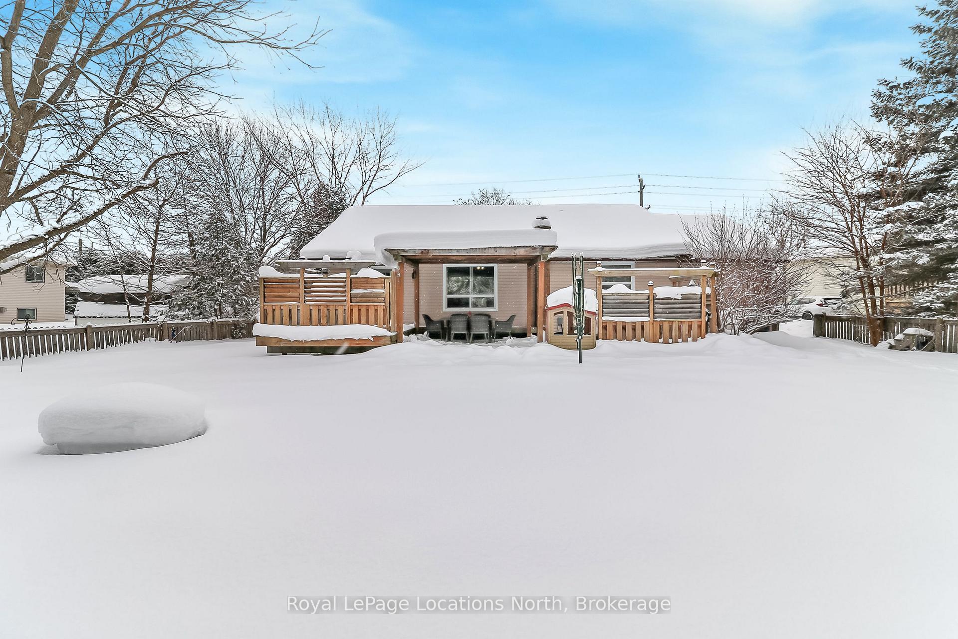 Photo 2 of 7498 County Rd 9, Clearview, Creemore — HOMEH