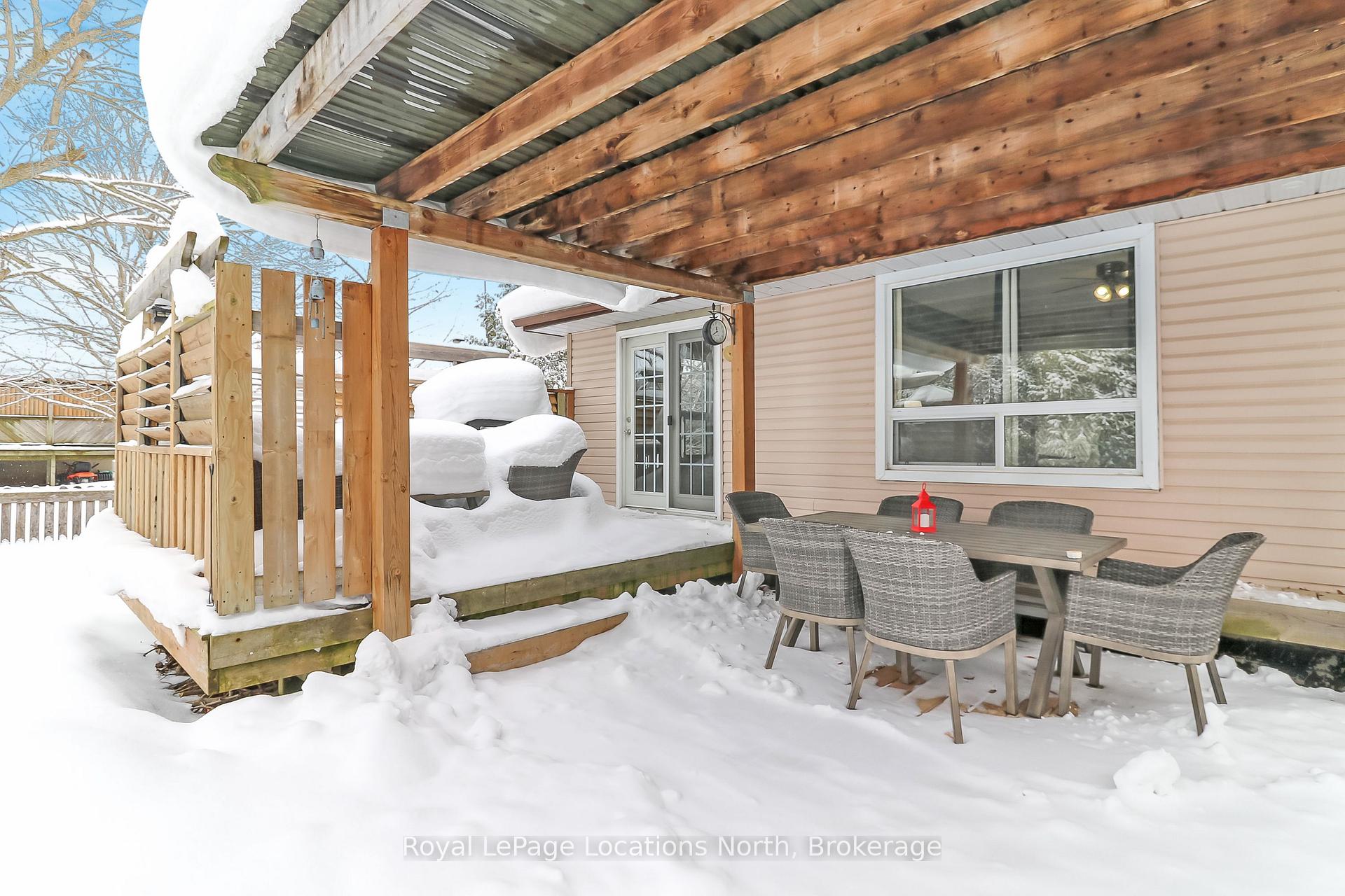 Photo 3 of 7498 County Rd 9, Clearview, Creemore — HOMEH