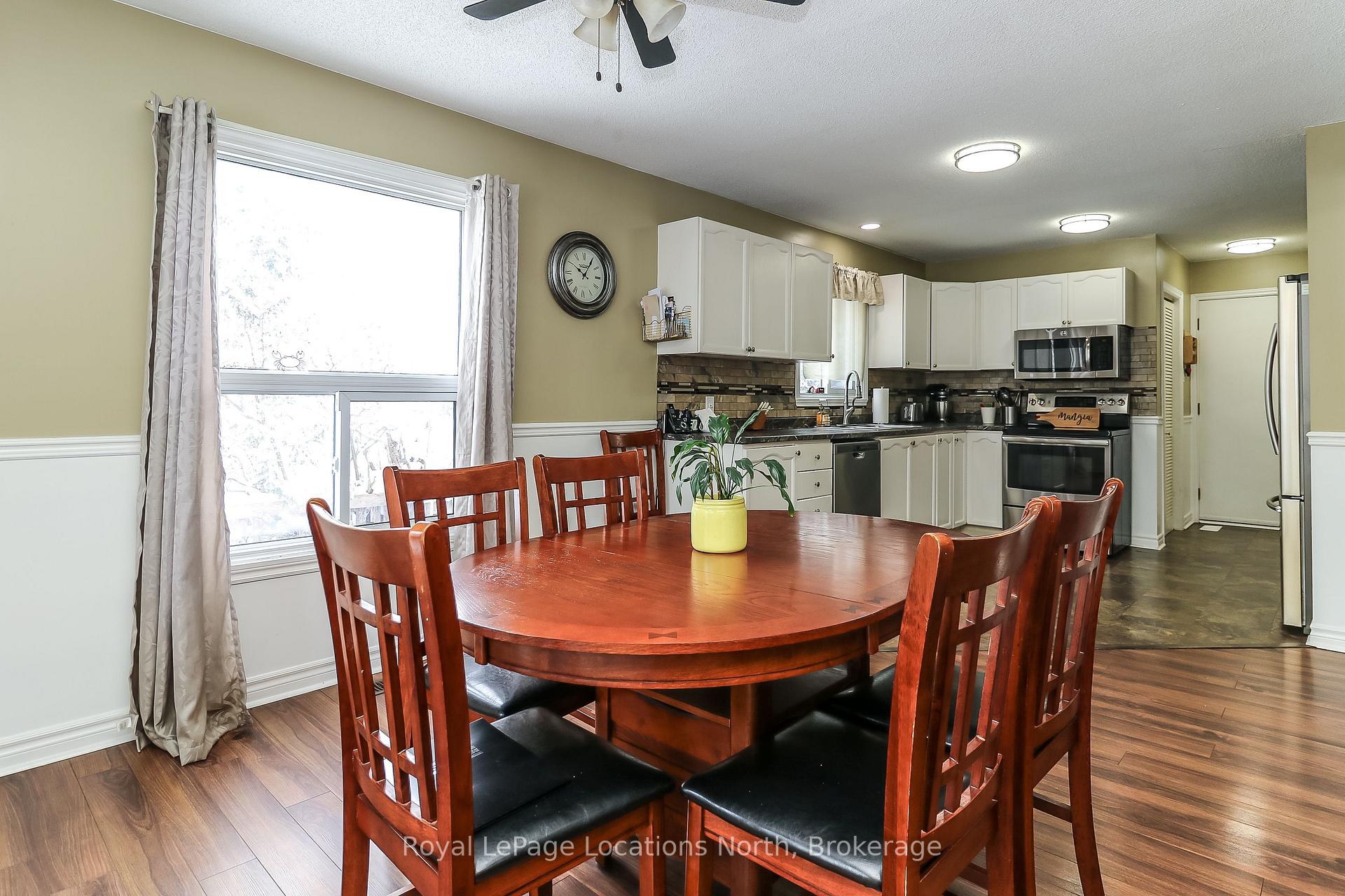 Photo 14 of 7498 County Rd 9, Clearview, Creemore — HOMEH