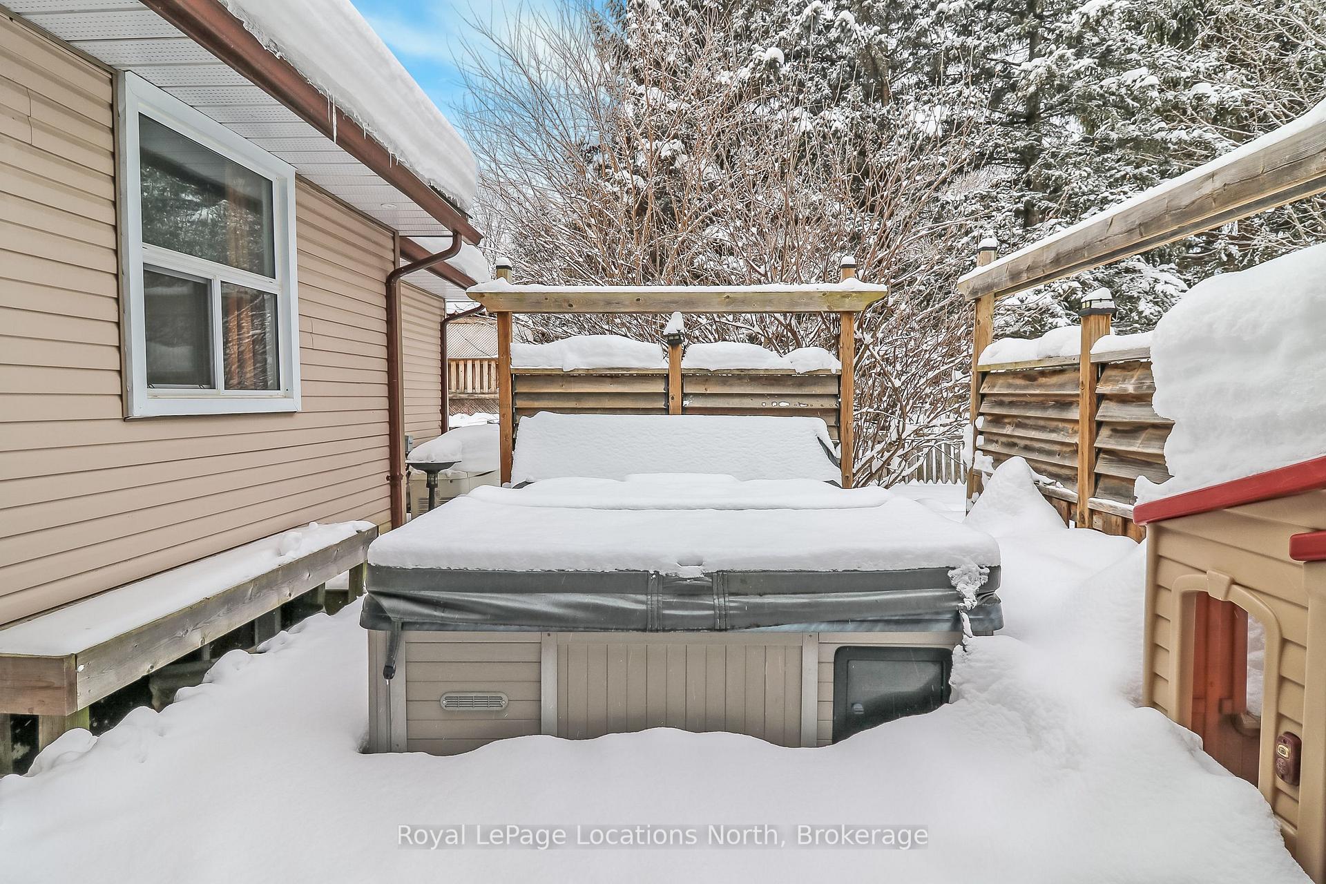 Photo 36 of 7498 County Rd 9, Clearview, Creemore — HOMEH