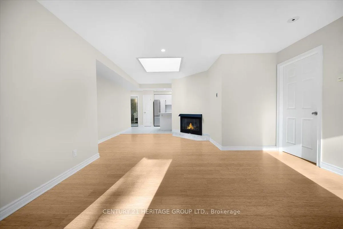 Photo 8 of Unit 202, 469 Wilson Street E, Hamilton, Ancaster — HOMEH