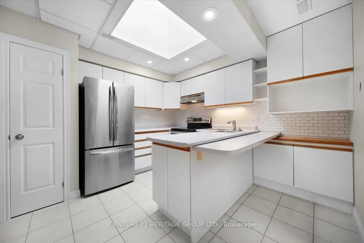 Photo 16 of Unit 202, 469 Wilson Street E, Hamilton, Ancaster — HOMEH