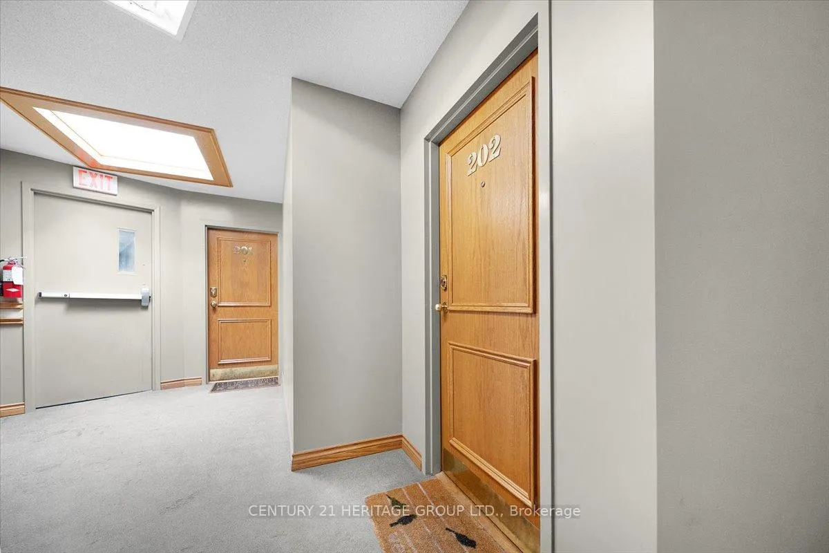 Photo 33 of Unit 202, 469 Wilson Street E, Hamilton, Ancaster — HOMEH