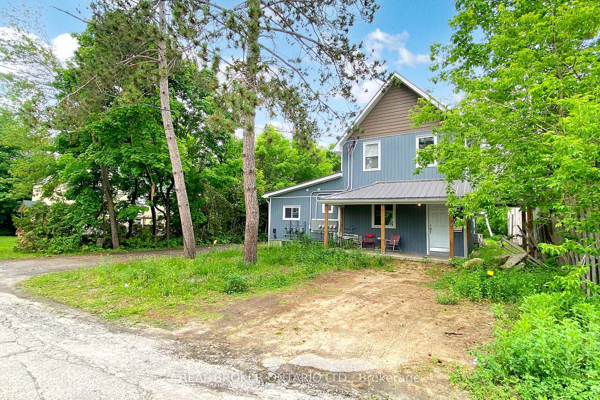 Photo 2 of 280 Bishop Street, Gravenhurst, Muskoka (S) — HOMEH