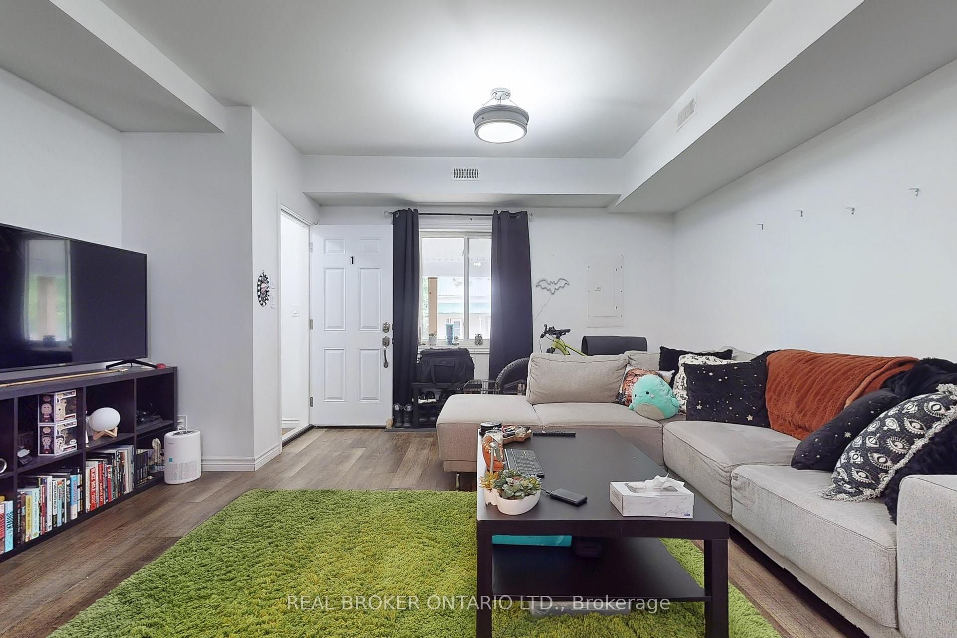 Photo 10 of 280 Bishop Street, Gravenhurst, Muskoka (S) — HOMEH