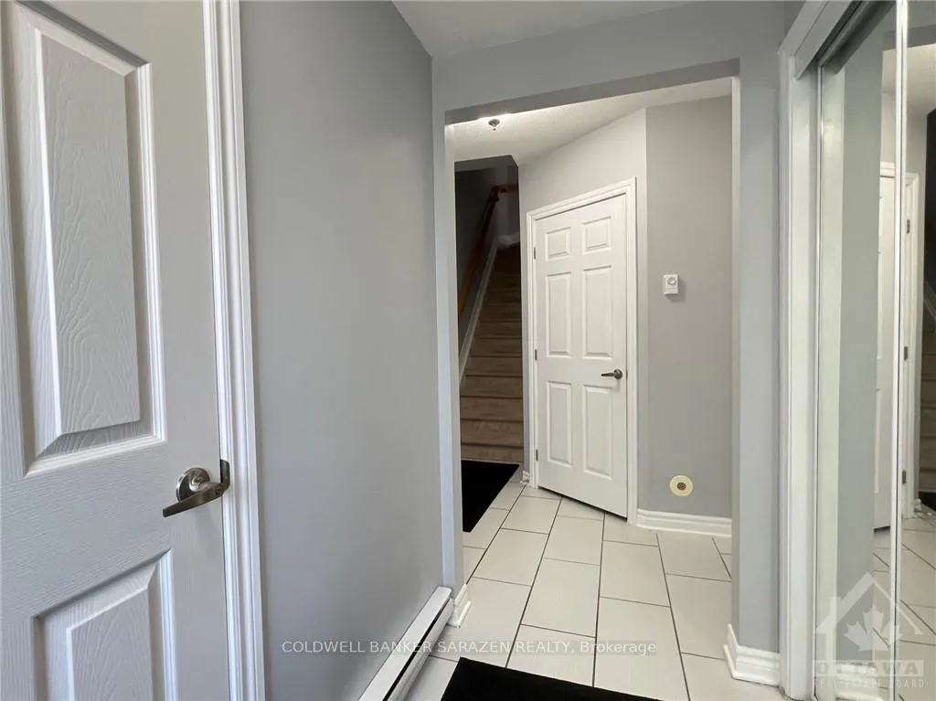Photo 2 of 1610 Haydon Circle, Ottawa, Barrhaven - Heritage Park — HOMEH