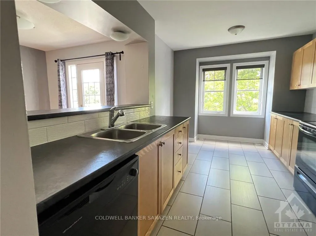 Photo 9 of 1610 Haydon Circle, Ottawa, Barrhaven - Heritage Park — HOMEH