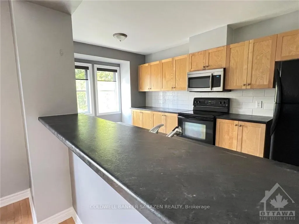 Photo 10 of 1610 Haydon Circle, Ottawa, Barrhaven - Heritage Park — HOMEH