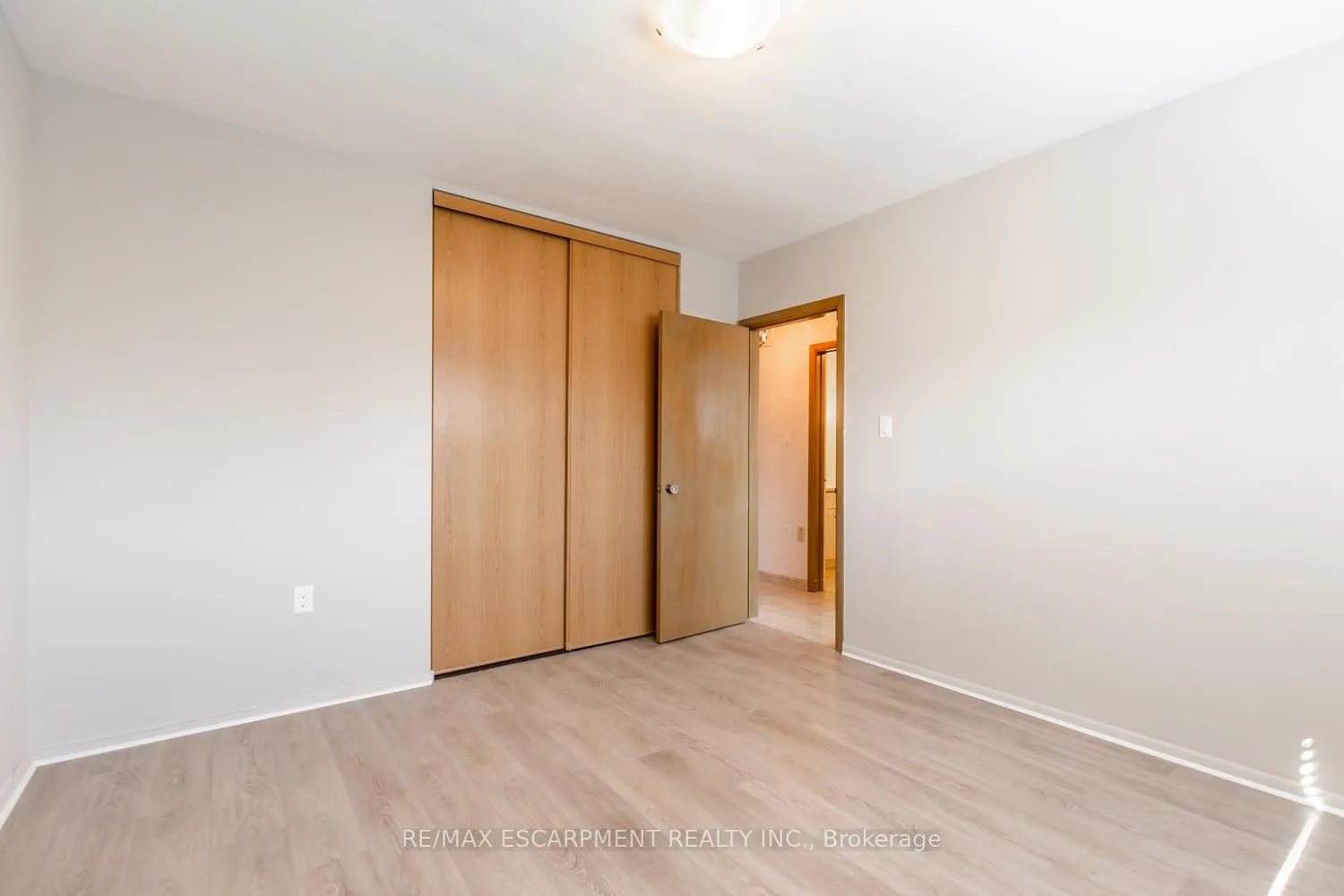 Photo 20 of Unit 1, 249 West 33rd Street, Hamilton, Westcliffe — HOMEH