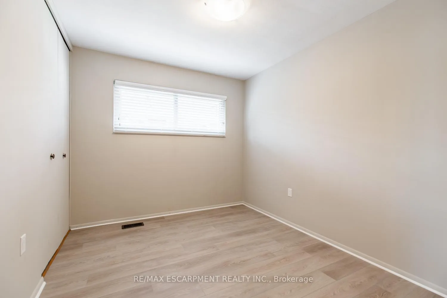Photo 21 of Unit 1, 249 West 33rd Street, Hamilton, Westcliffe — HOMEH
