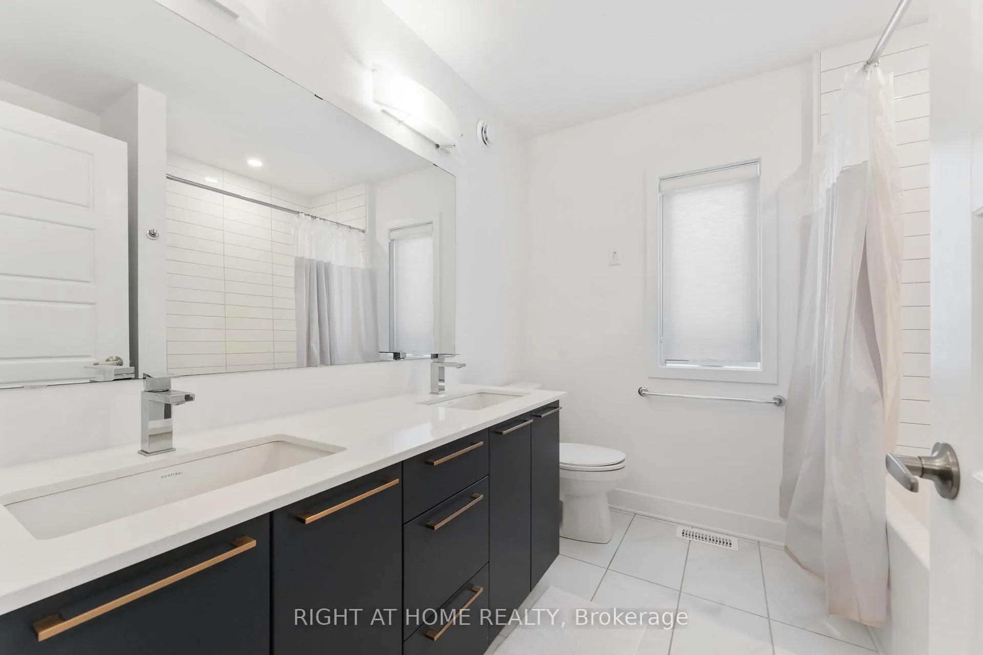 Photo 7 of 339 Shuttleworth Drive, Ottawa, Leitrim — HOMEH