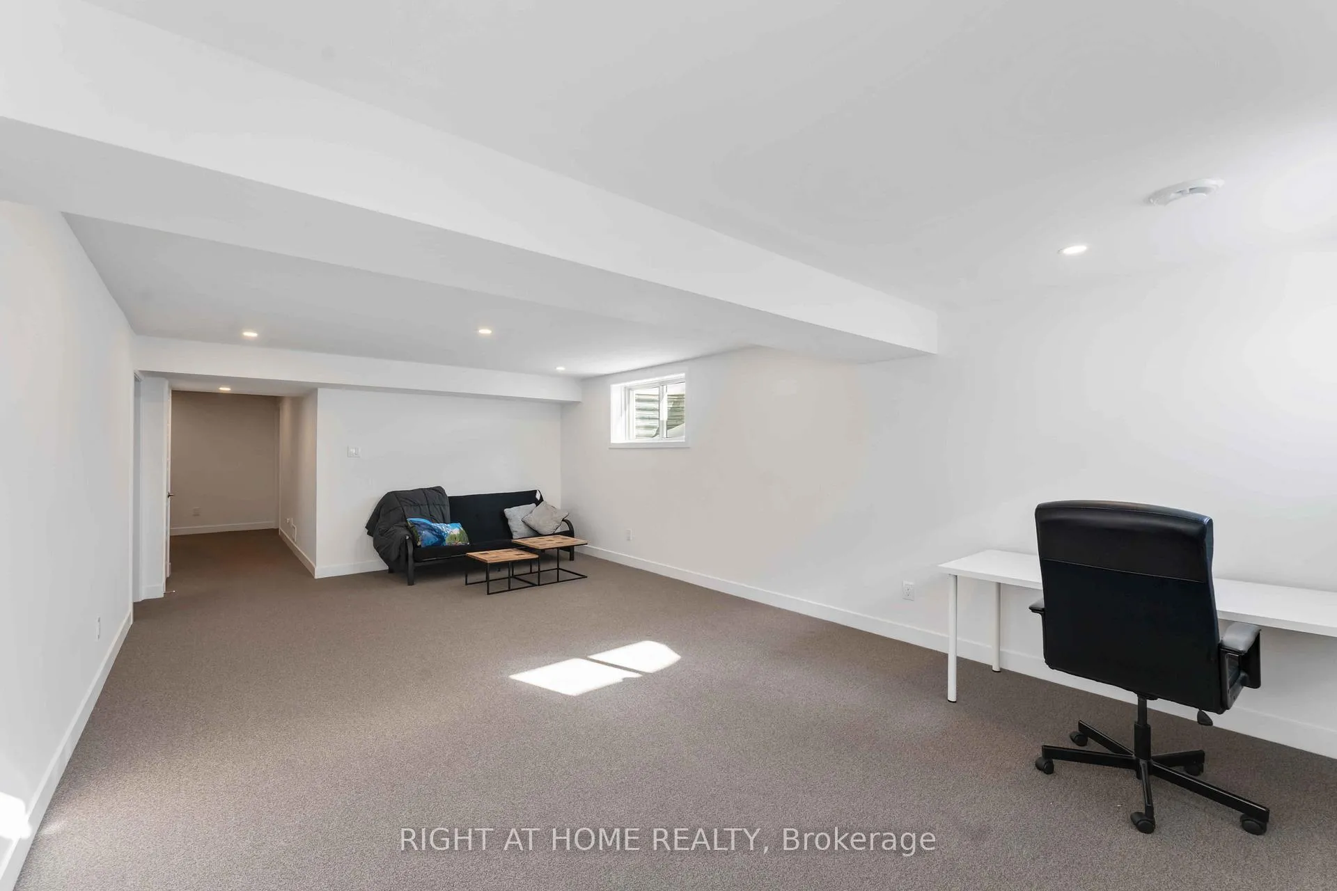Photo 13 of 339 Shuttleworth Drive, Ottawa, Leitrim — HOMEH