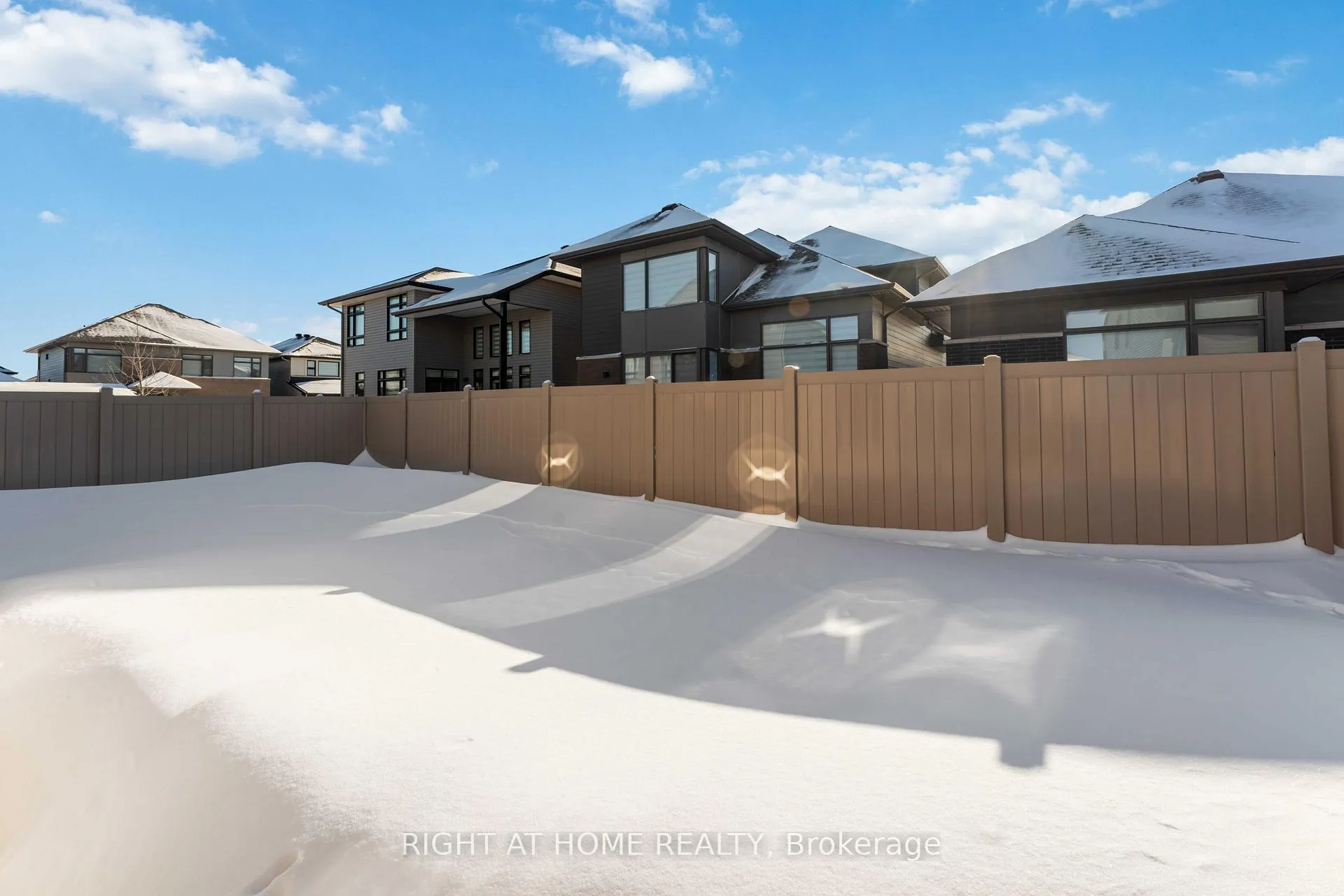 Photo 35 of 339 Shuttleworth Drive, Ottawa, Leitrim — HOMEH