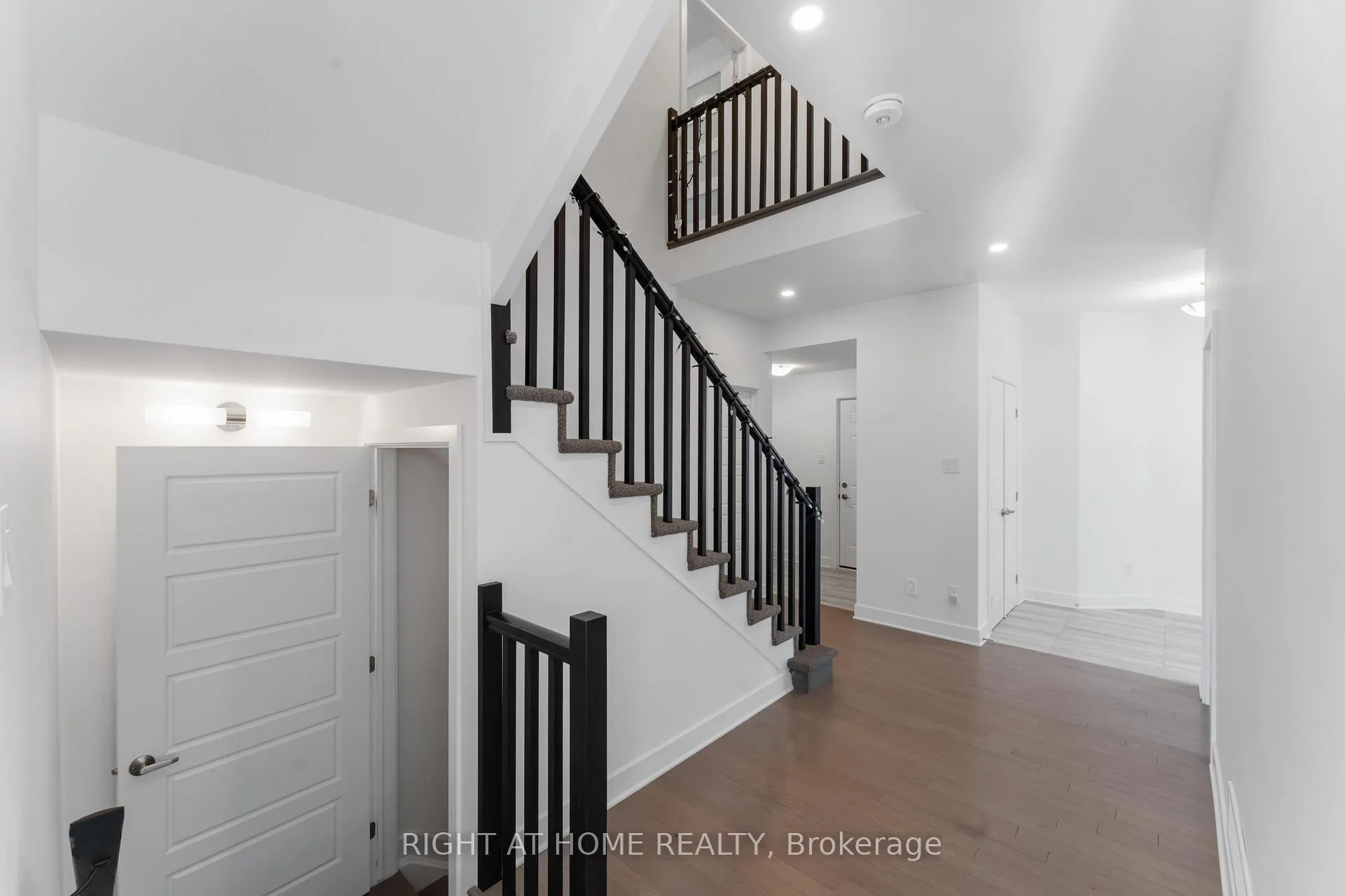Photo 38 of 339 Shuttleworth Drive, Ottawa, Leitrim — HOMEH