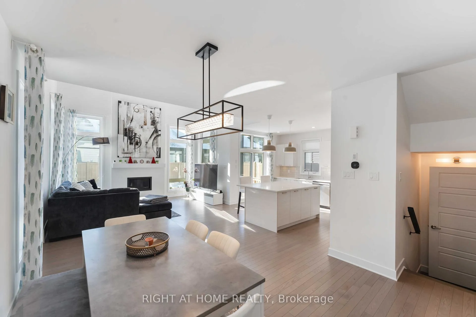 Photo 46 of 339 Shuttleworth Drive, Ottawa, Leitrim — HOMEH