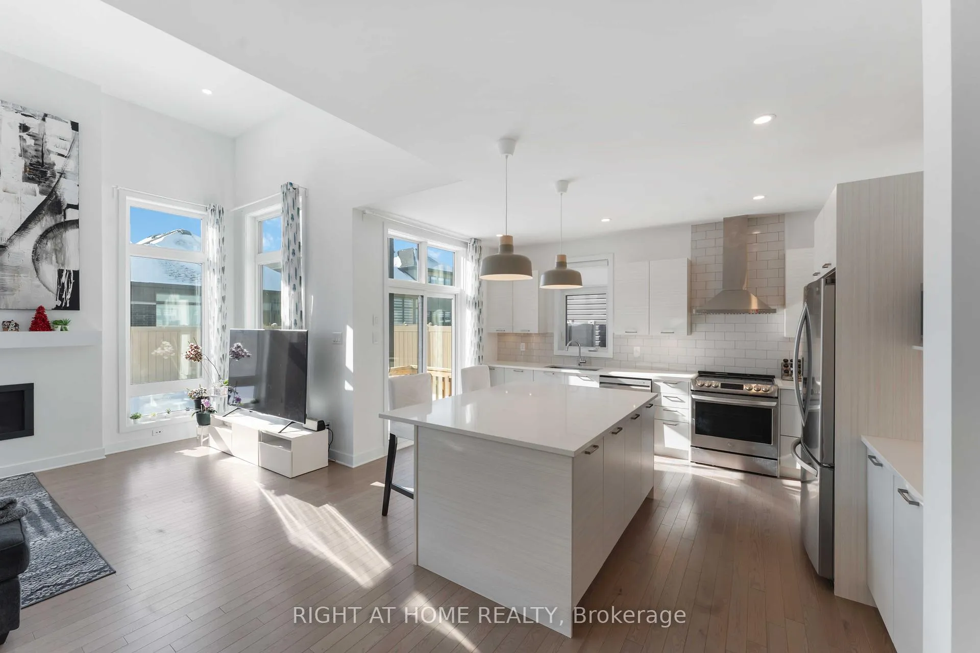 Photo 47 of 339 Shuttleworth Drive, Ottawa, Leitrim — HOMEH
