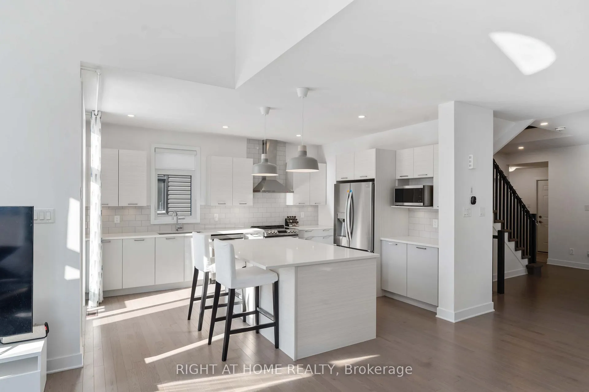 Photo 50 of 339 Shuttleworth Drive, Ottawa, Leitrim — HOMEH