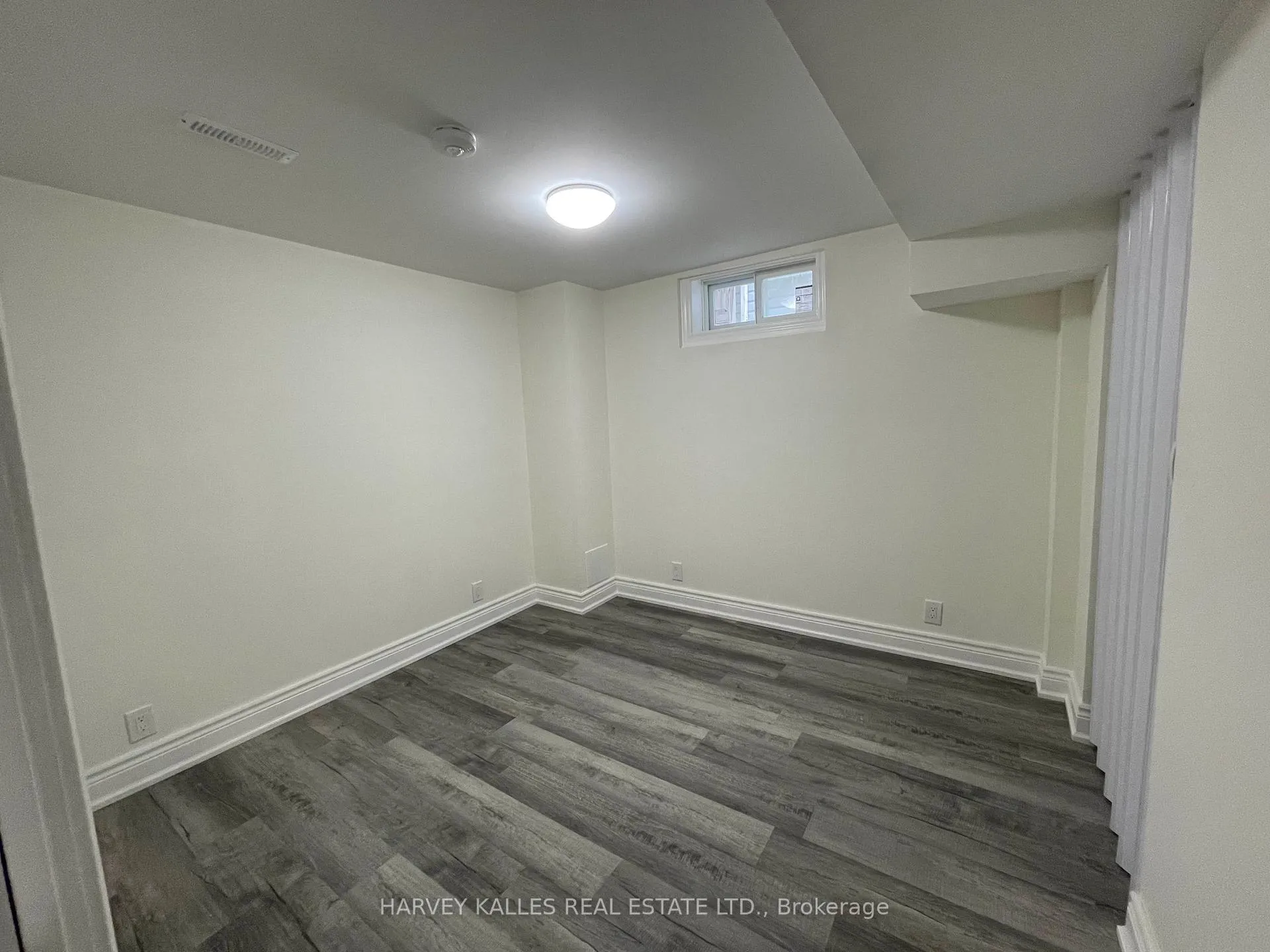 Photo 11 of Unit Basement, 14 Stable Gate, Brampton, Northwest Sandalwood Parkway — HOMEH