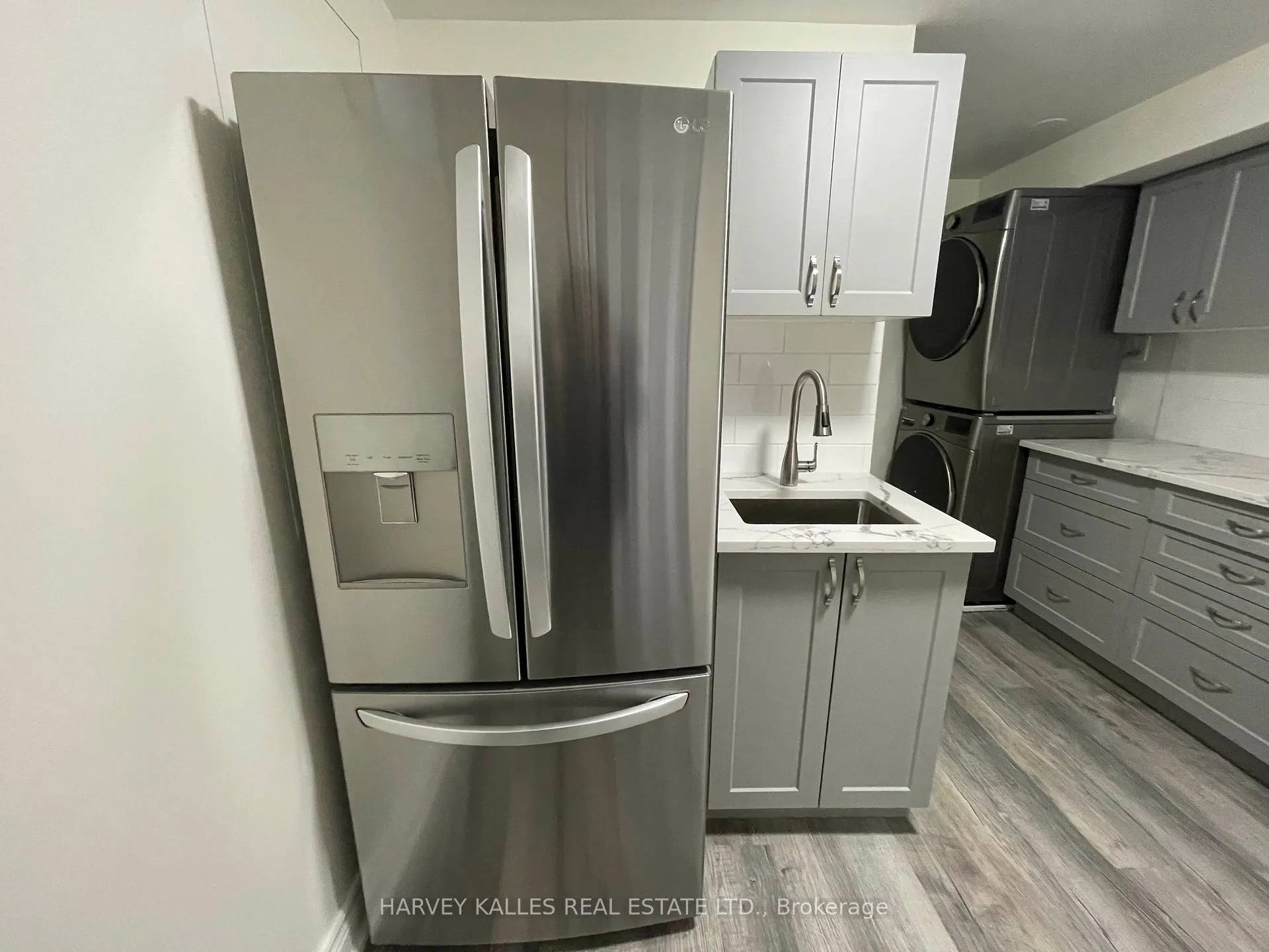 Photo 17 of Unit Basement, 14 Stable Gate, Brampton, Northwest Sandalwood Parkway — HOMEH