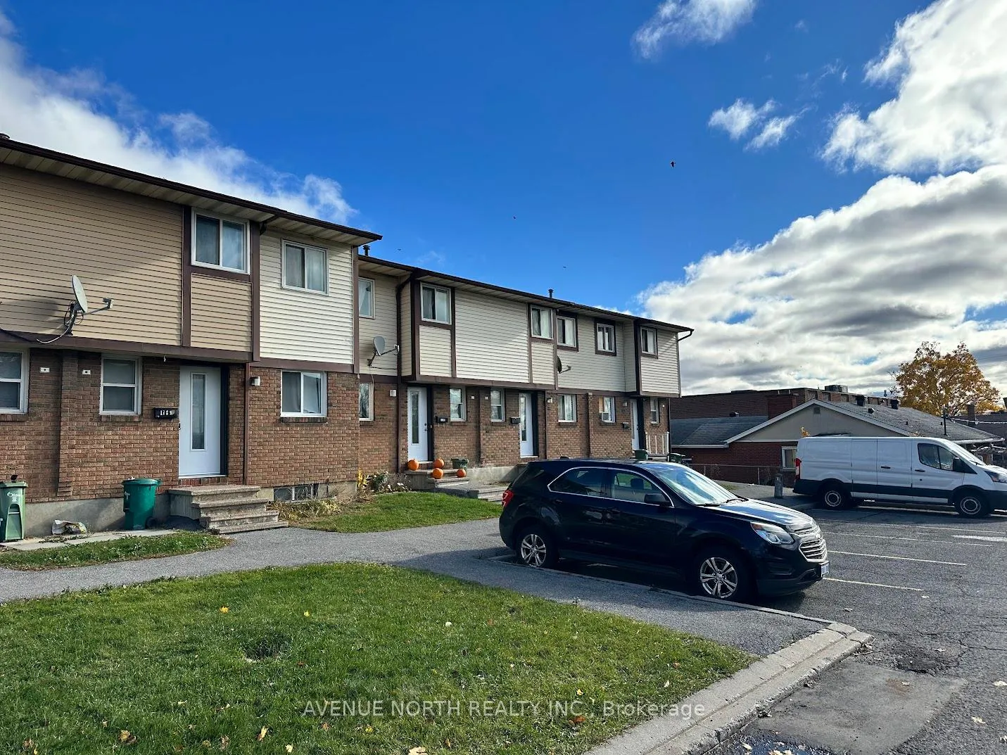 Photo 1 of Unit 65, 1787 Dondale Street, Ottawa, Pineview — HOMEH