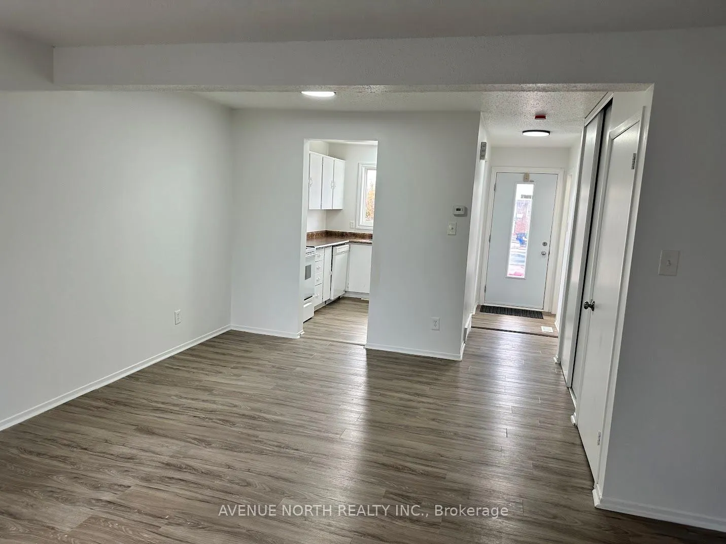 Photo 13 of Unit 65, 1787 Dondale Street, Ottawa, Pineview — HOMEH