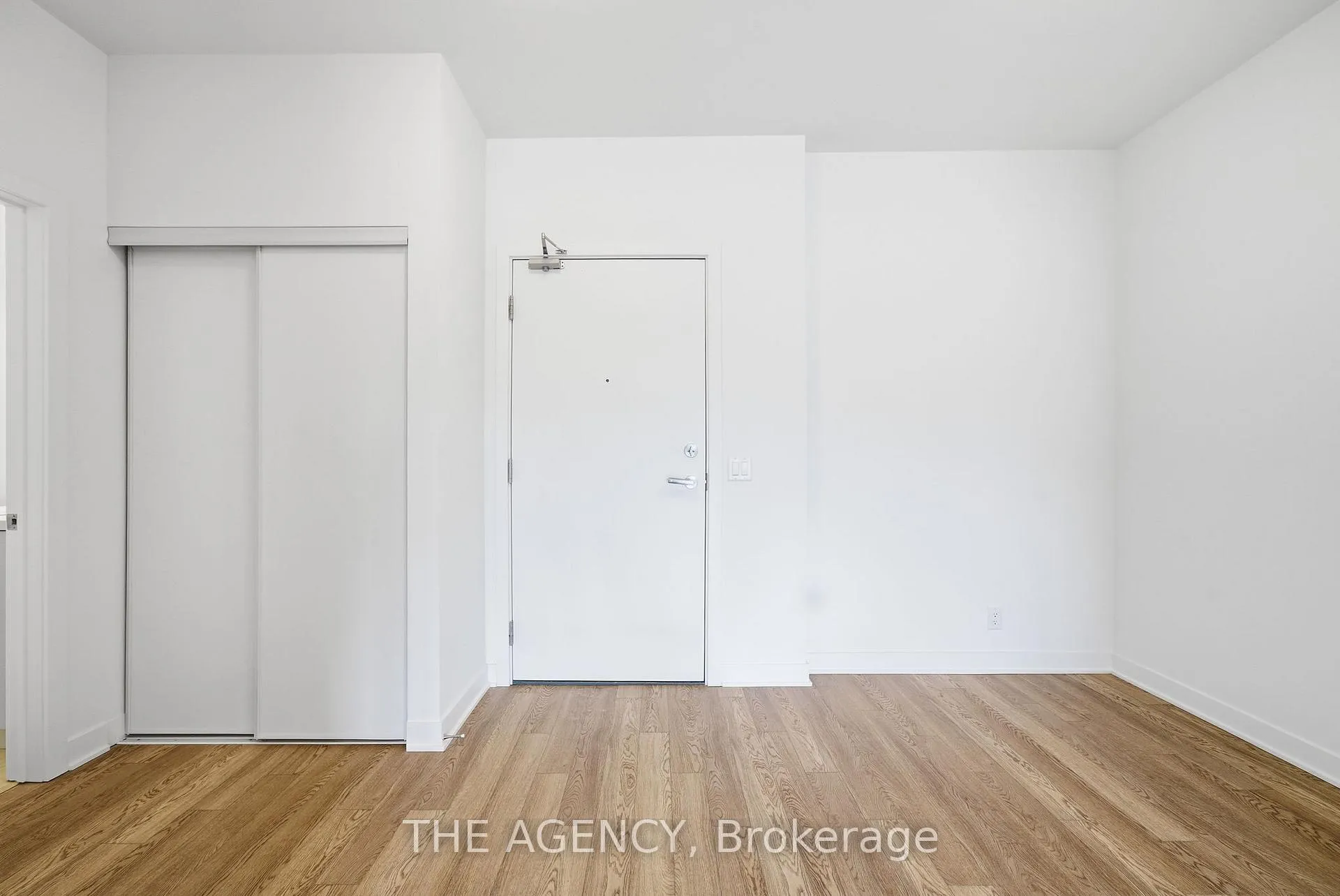 Photo 4 of Unit 316, 51 Clarington Boulevard, Clarington, Bowmanville — HOMEH