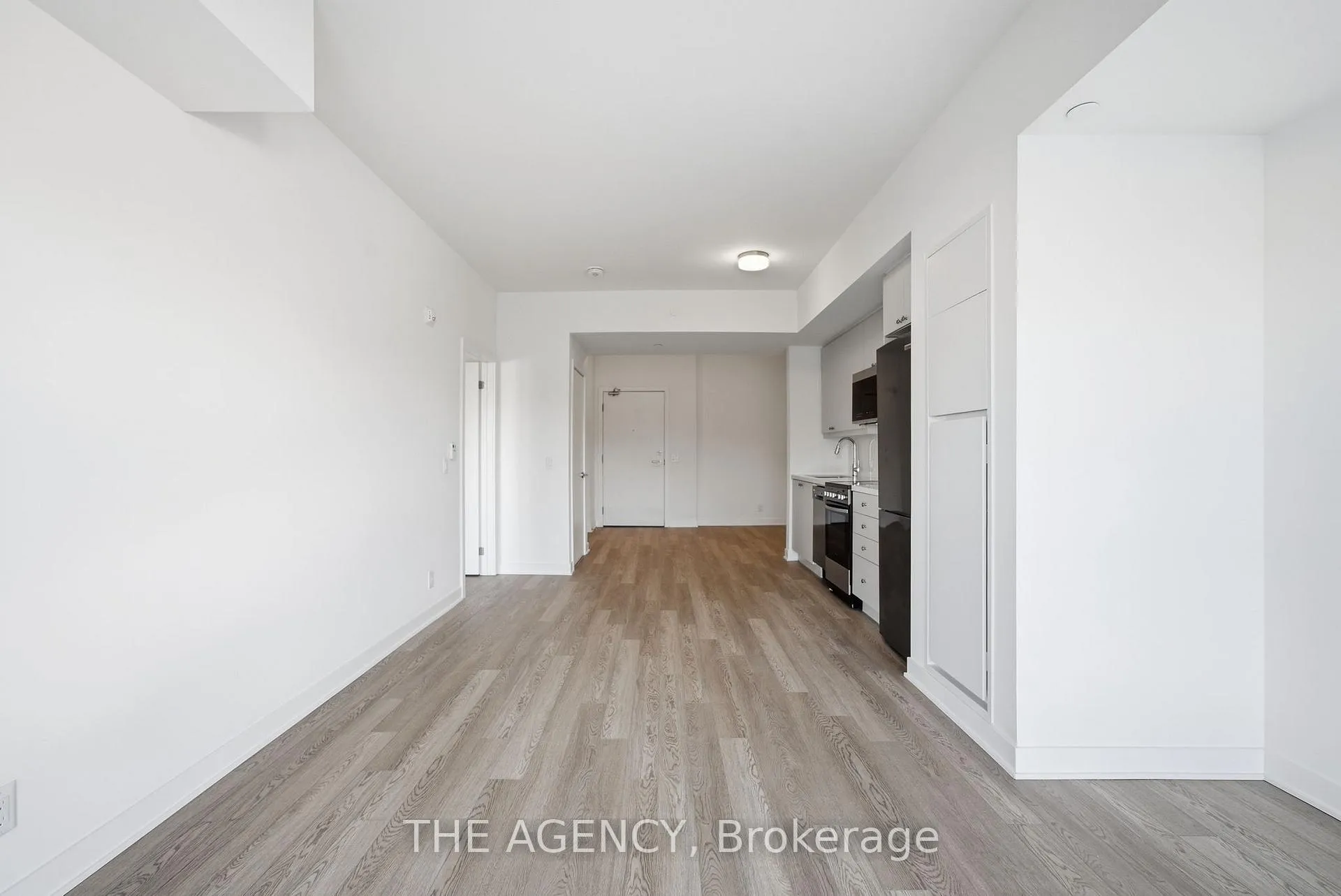 Photo 14 of Unit 316, 51 Clarington Boulevard, Clarington, Bowmanville — HOMEH