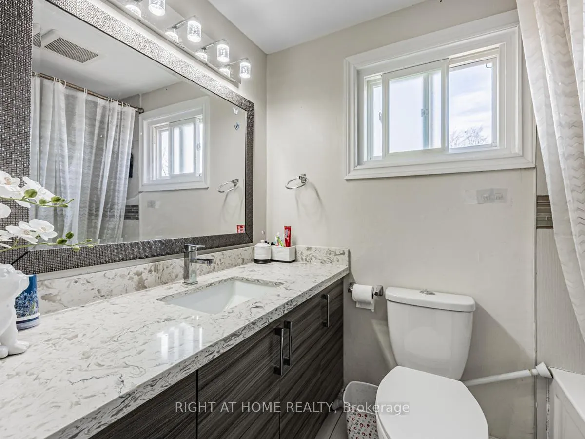 Photo 16 of Unit 18, 1230 Radom Street N, Pickering, Bay Ridges — HOMEH