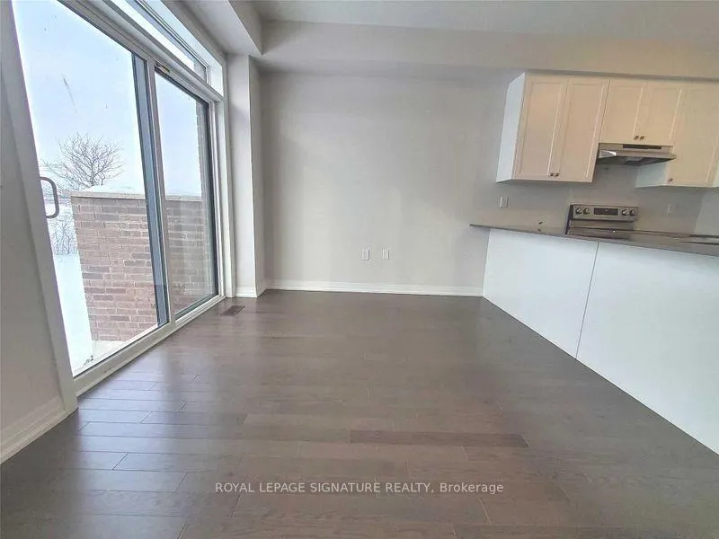 Photo 9 of 72 Freedom Crescent, Hamilton, Mount Hope — HOMEH