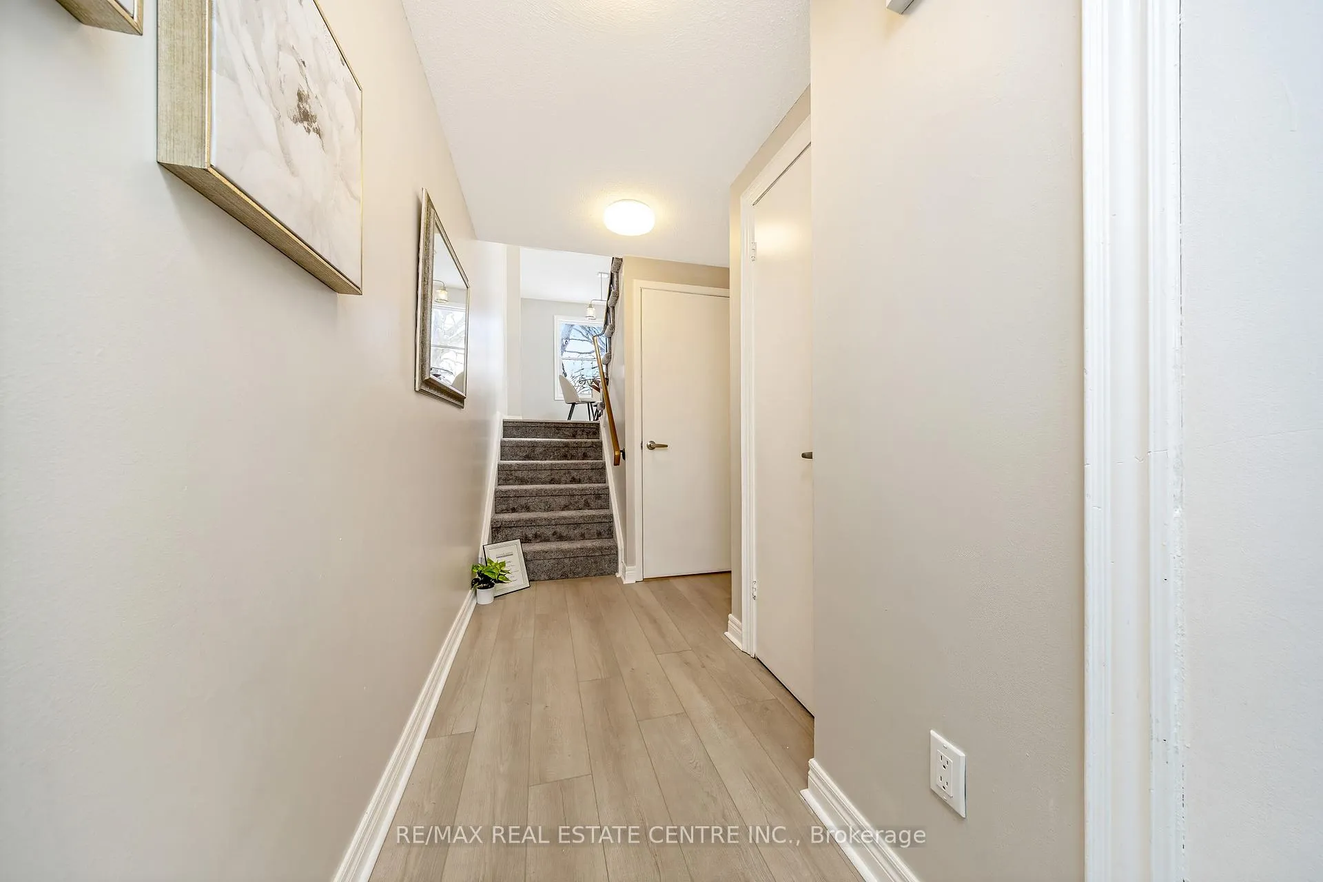 Photo 5 of Unit 51, 235 Bronte Street S, Milton, Old Milton — HOMEH