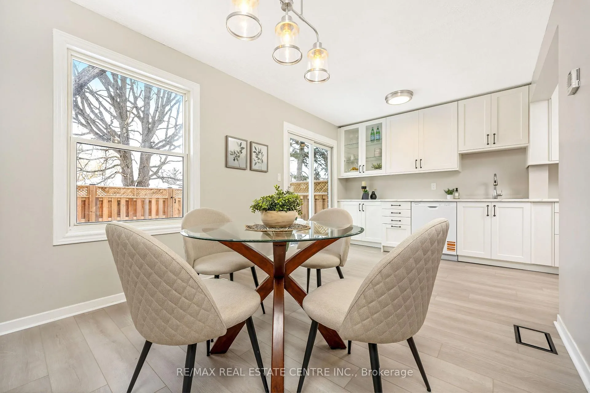 Photo 7 of Unit 51, 235 Bronte Street S, Milton, Old Milton — HOMEH