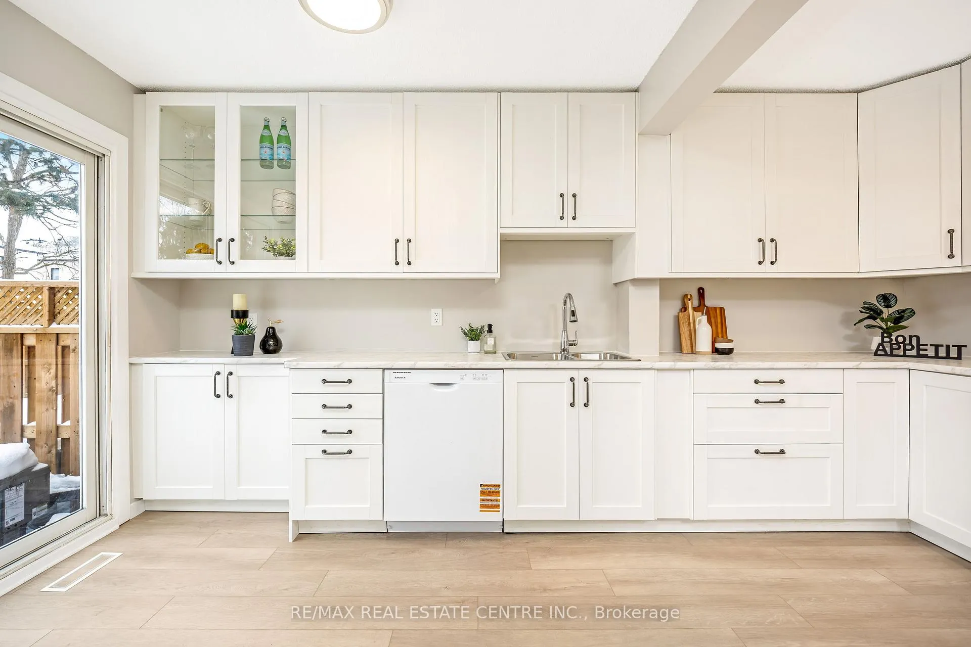 Photo 11 of Unit 51, 235 Bronte Street S, Milton, Old Milton — HOMEH