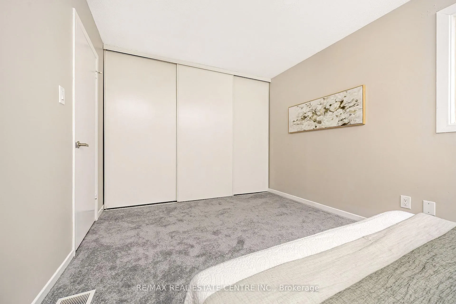 Photo 23 of Unit 51, 235 Bronte Street S, Milton, Old Milton — HOMEH