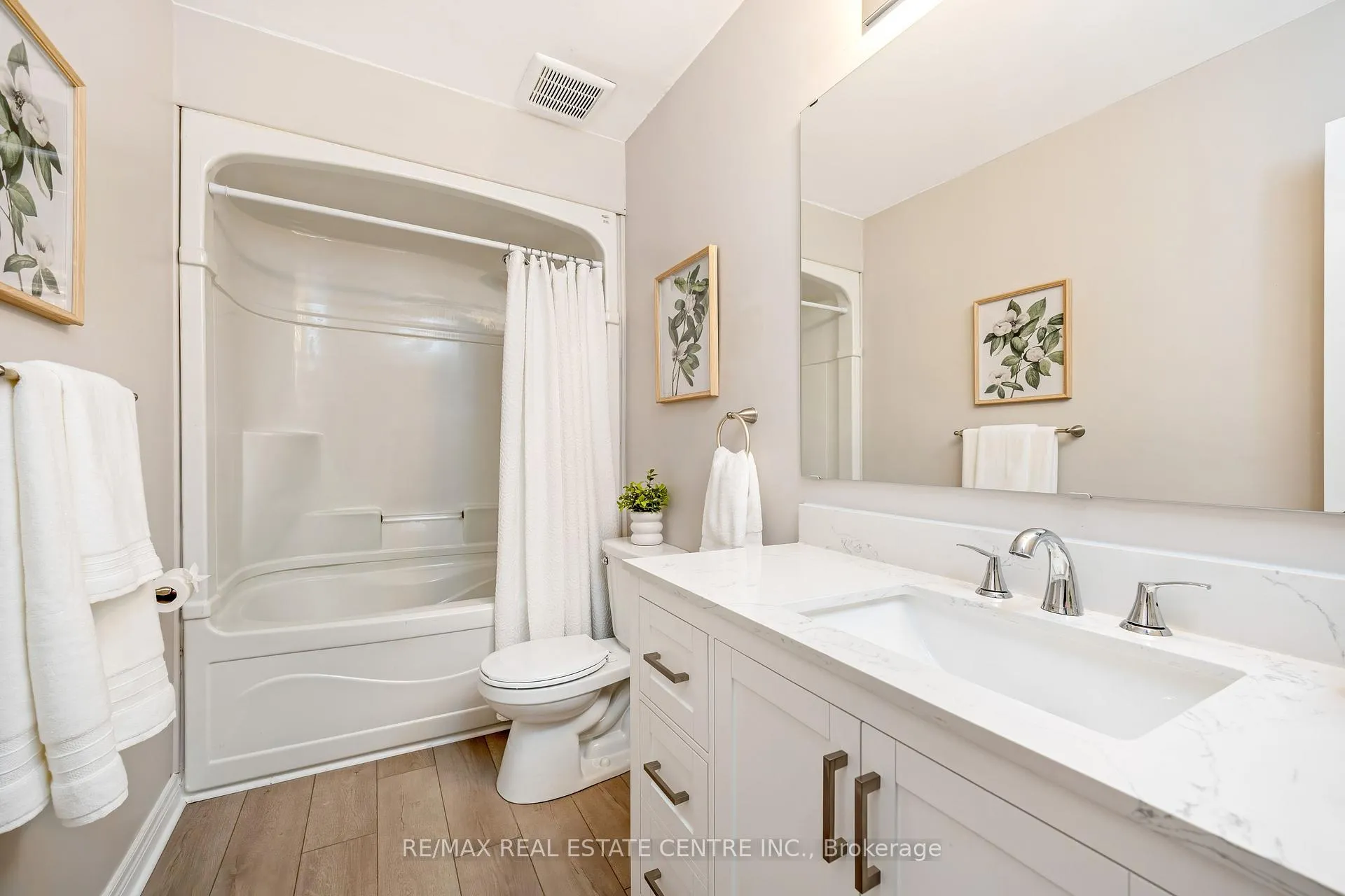 Photo 24 of Unit 51, 235 Bronte Street S, Milton, Old Milton — HOMEH