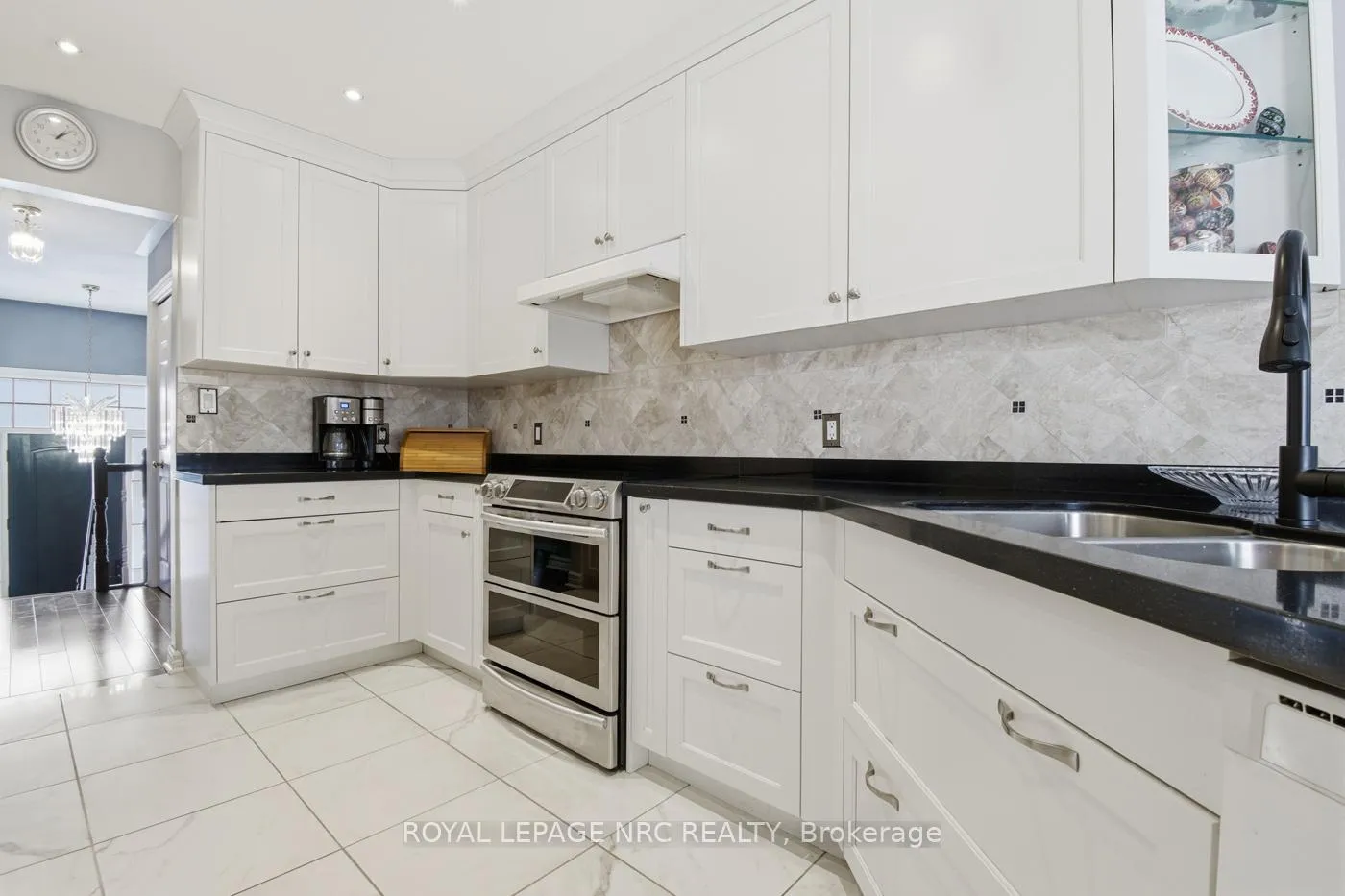 Photo 10 of 1146 Line Avenue, Pelham, Fonthill — HOMEH