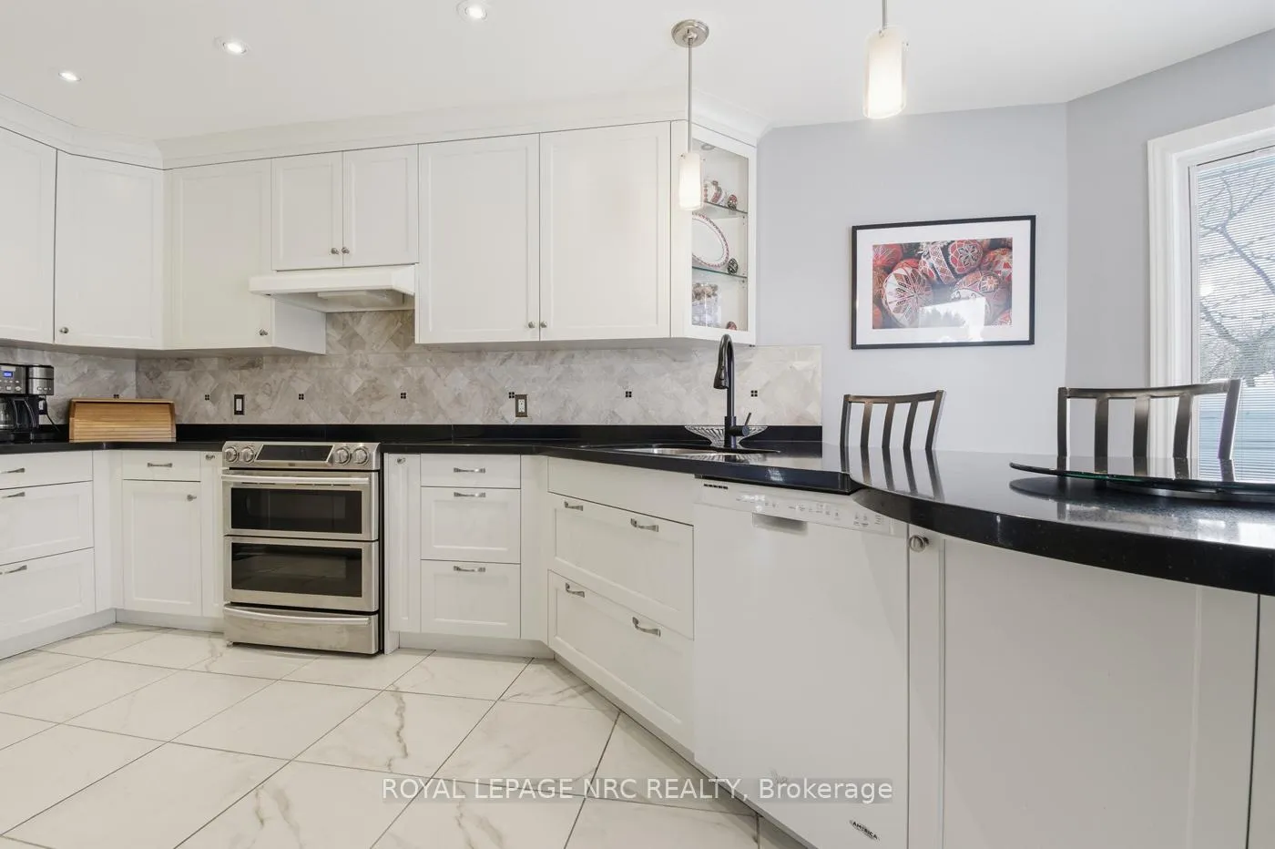 Photo 12 of 1146 Line Avenue, Pelham, Fonthill — HOMEH