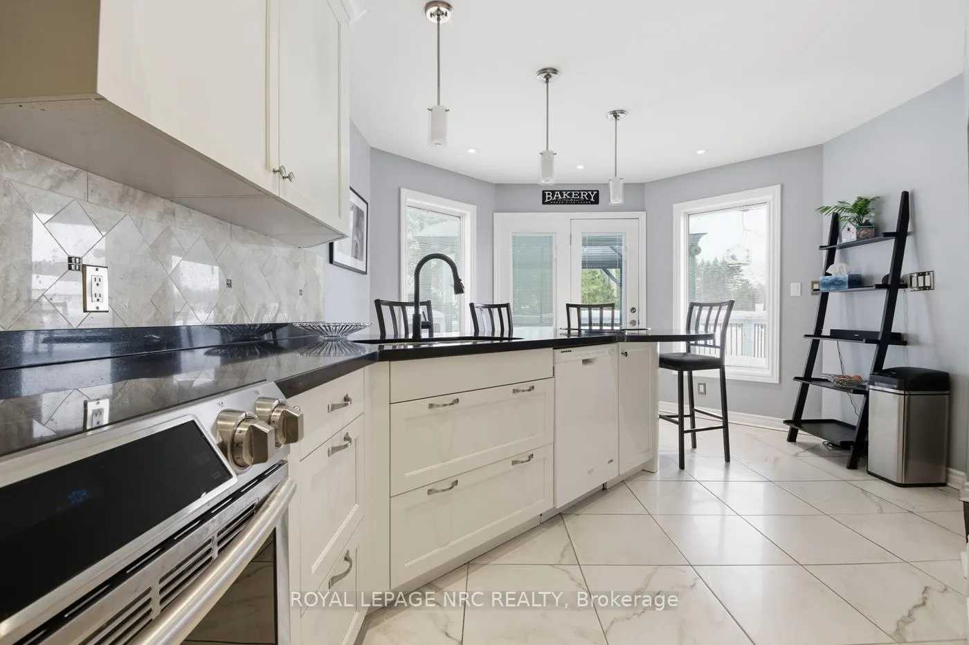 Photo 13 of 1146 Line Avenue, Pelham, Fonthill — HOMEH