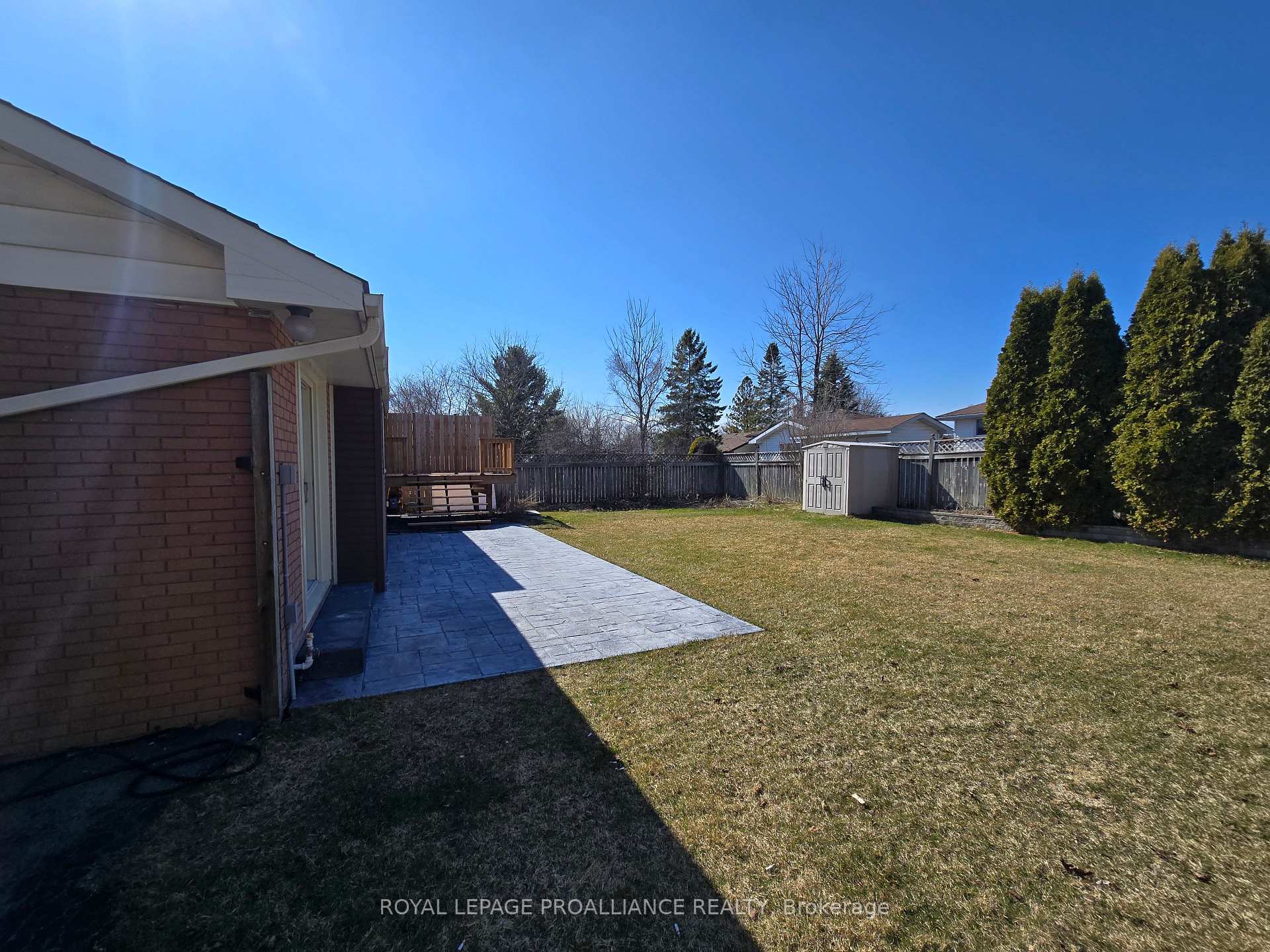 Photo 17 of 10 Walden Circle, Belleville, Belleville Ward — HOMEH