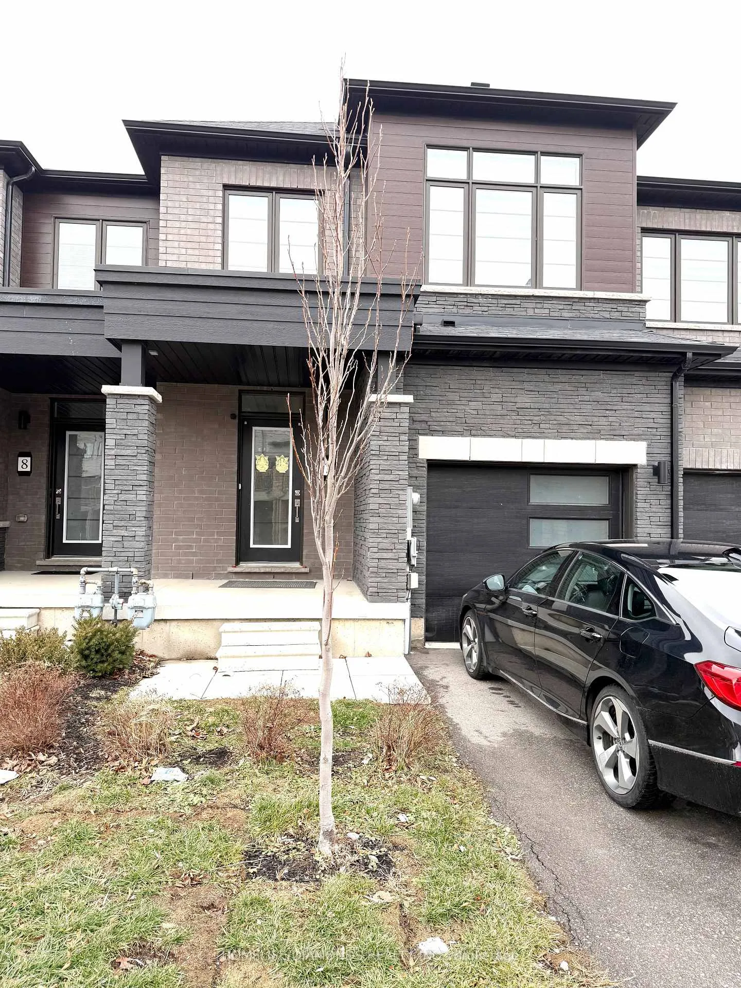 Photo 1 of Unit 7, 8317 Mulberry Drive, Niagara Falls, Brown — HOMEH