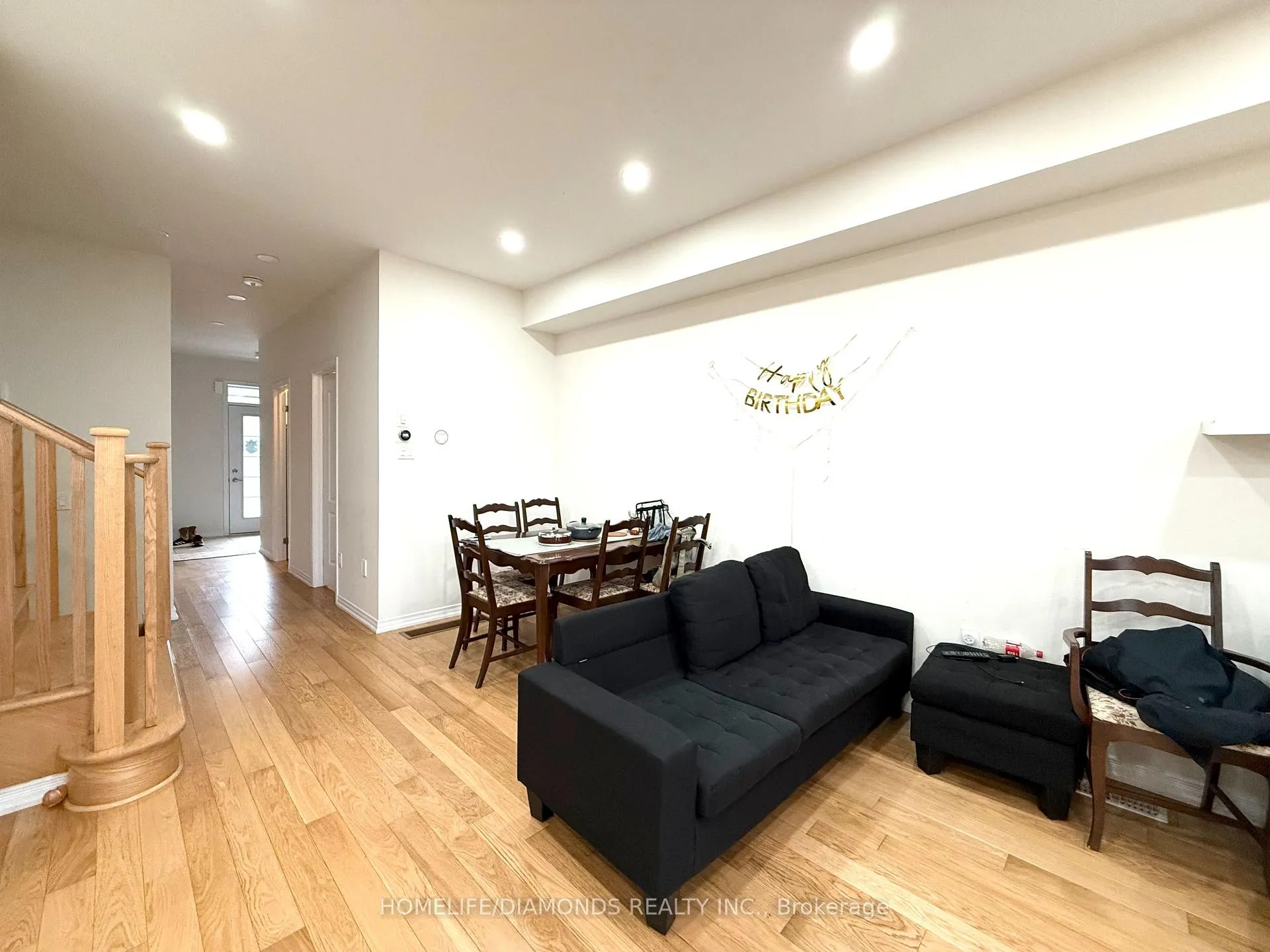 Photo 2 of Unit 7, 8317 Mulberry Drive, Niagara Falls, Brown — HOMEH