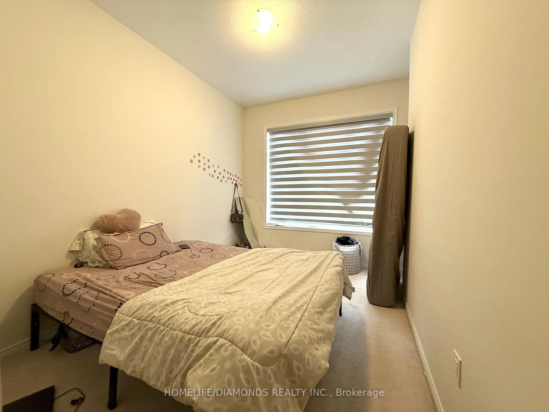 Photo 5 of Unit 7, 8317 Mulberry Drive, Niagara Falls, Brown — HOMEH