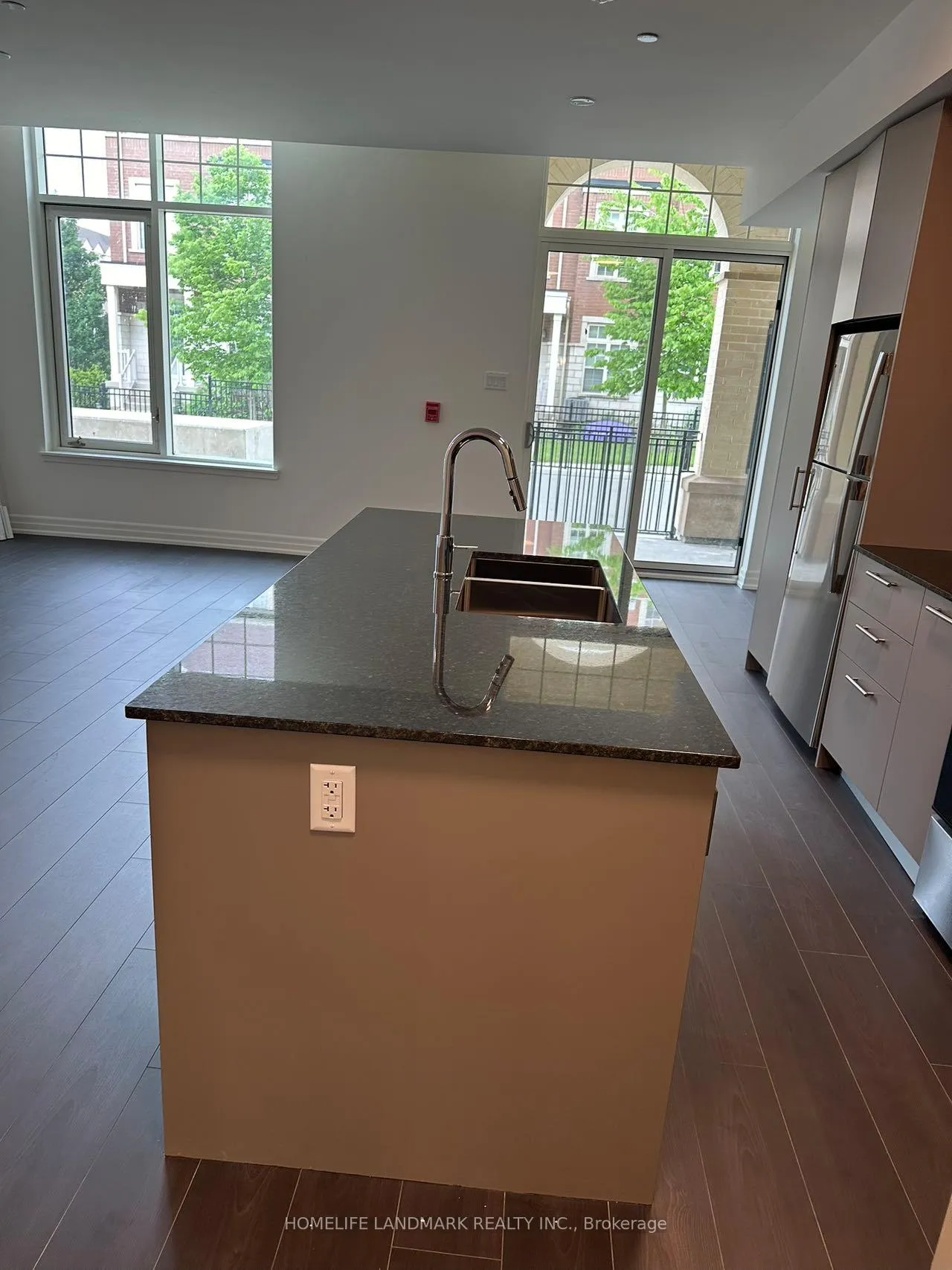 Photo 2 of Unit 106, 101 Cathedral High Street, Markham, Cathedraltown — HOMEH