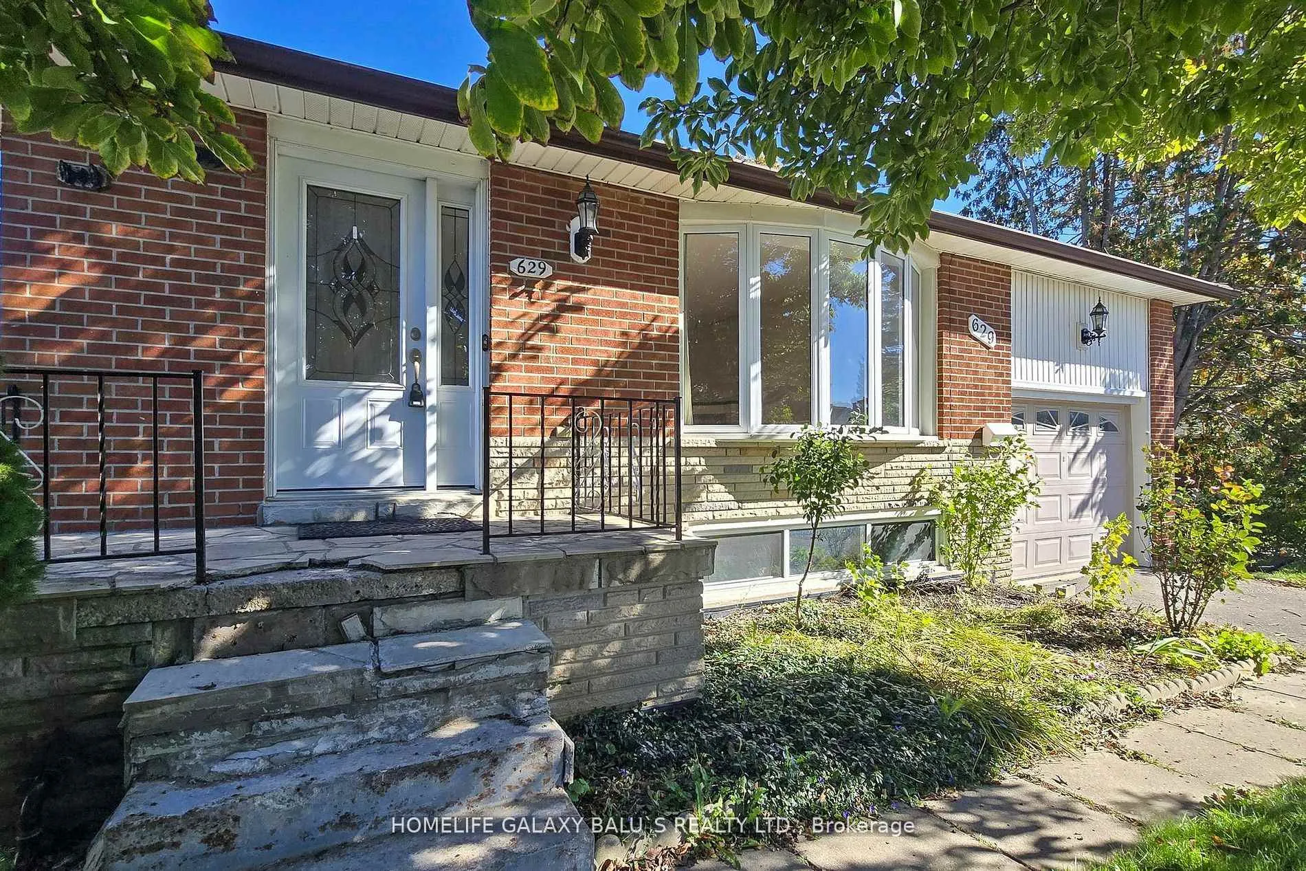 Photo 2 of Unit Main, 629 Park Road N, Oshawa, McLaughlin — HOMEH