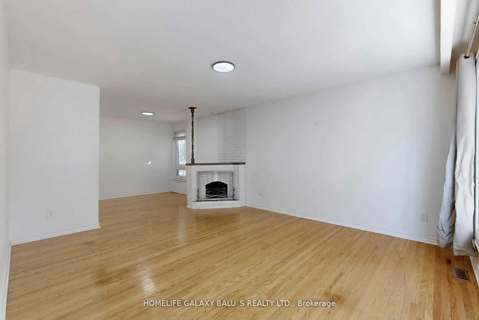 Photo 9 of Unit Main, 629 Park Road N, Oshawa, McLaughlin — HOMEH