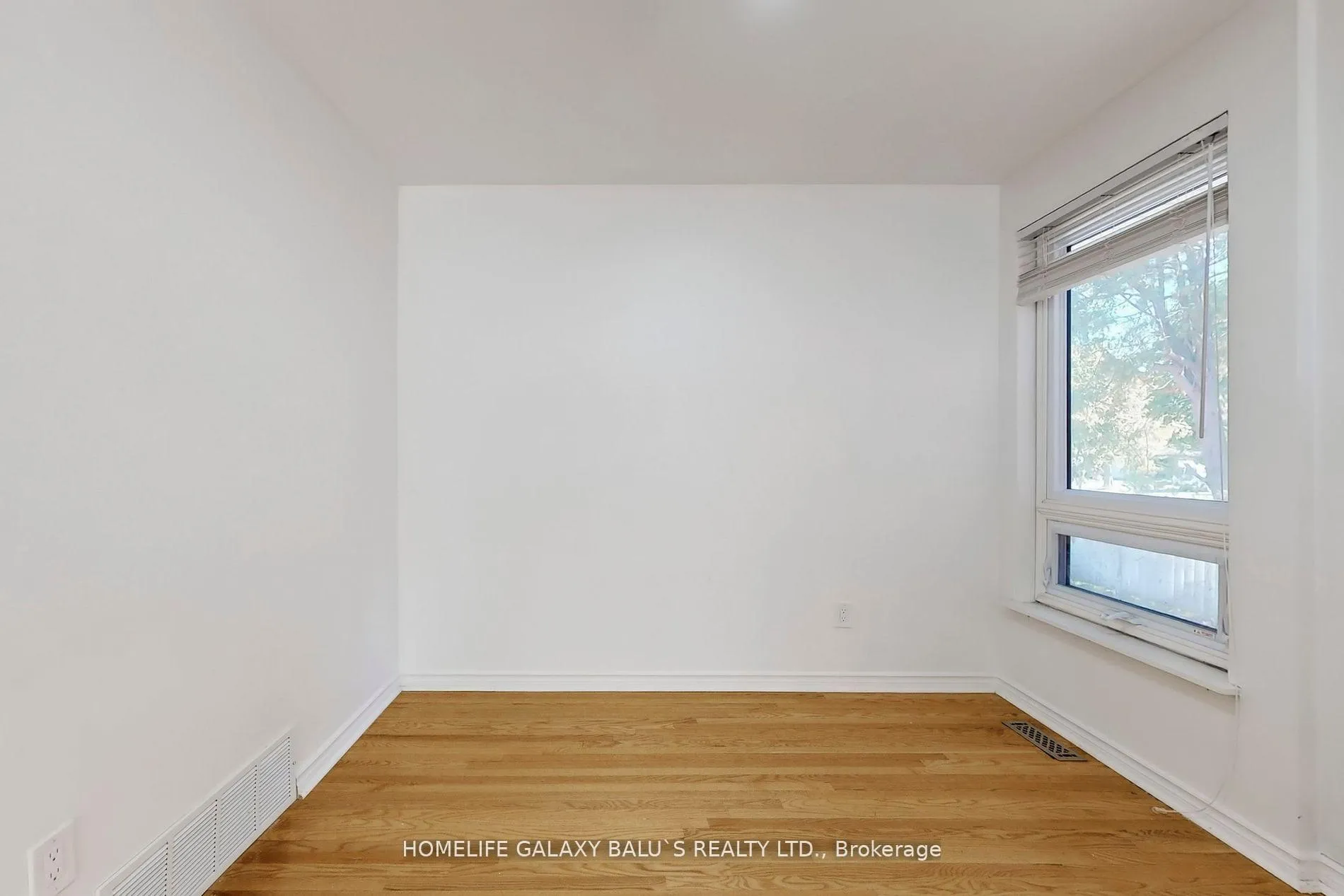 Photo 10 of Unit Main, 629 Park Road N, Oshawa, McLaughlin — HOMEH