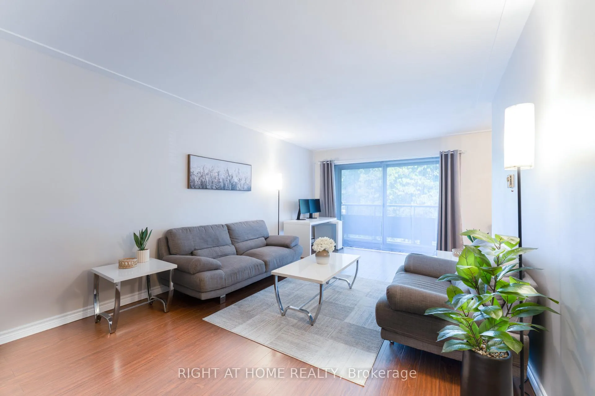 Photo 1 of Unit 211, 11 Woodman Drive S, Hamilton, Corman — HOMEH